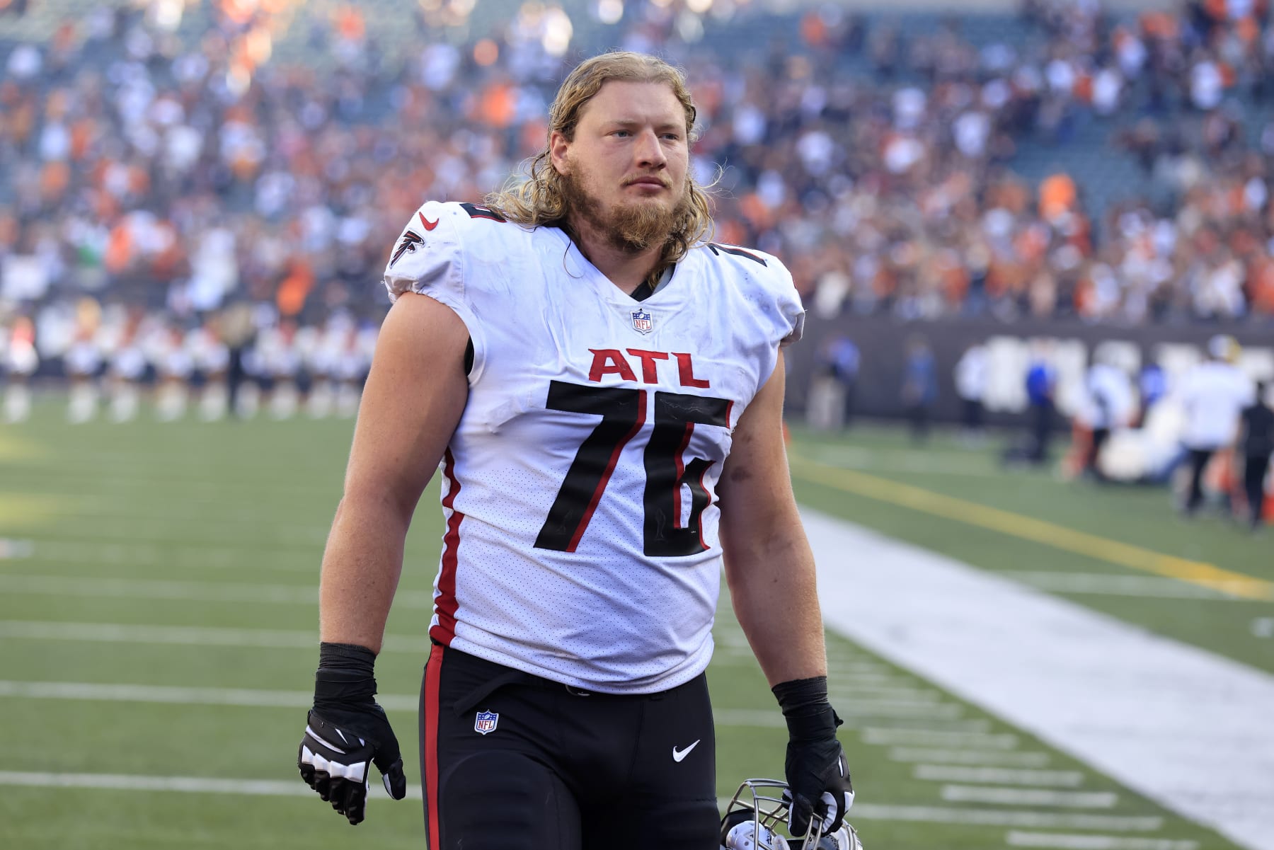 CINCINNATI, OHIO - OCTOBER 23: Kaleb McGary #76 of the Atlanta Falcons walks off the field after the game against the Cincinnati Bengals at Paul Brown Stadium on October 23, 2022 in Cincinnati, Ohio. (Photo by Justin Casterline/Getty Images)