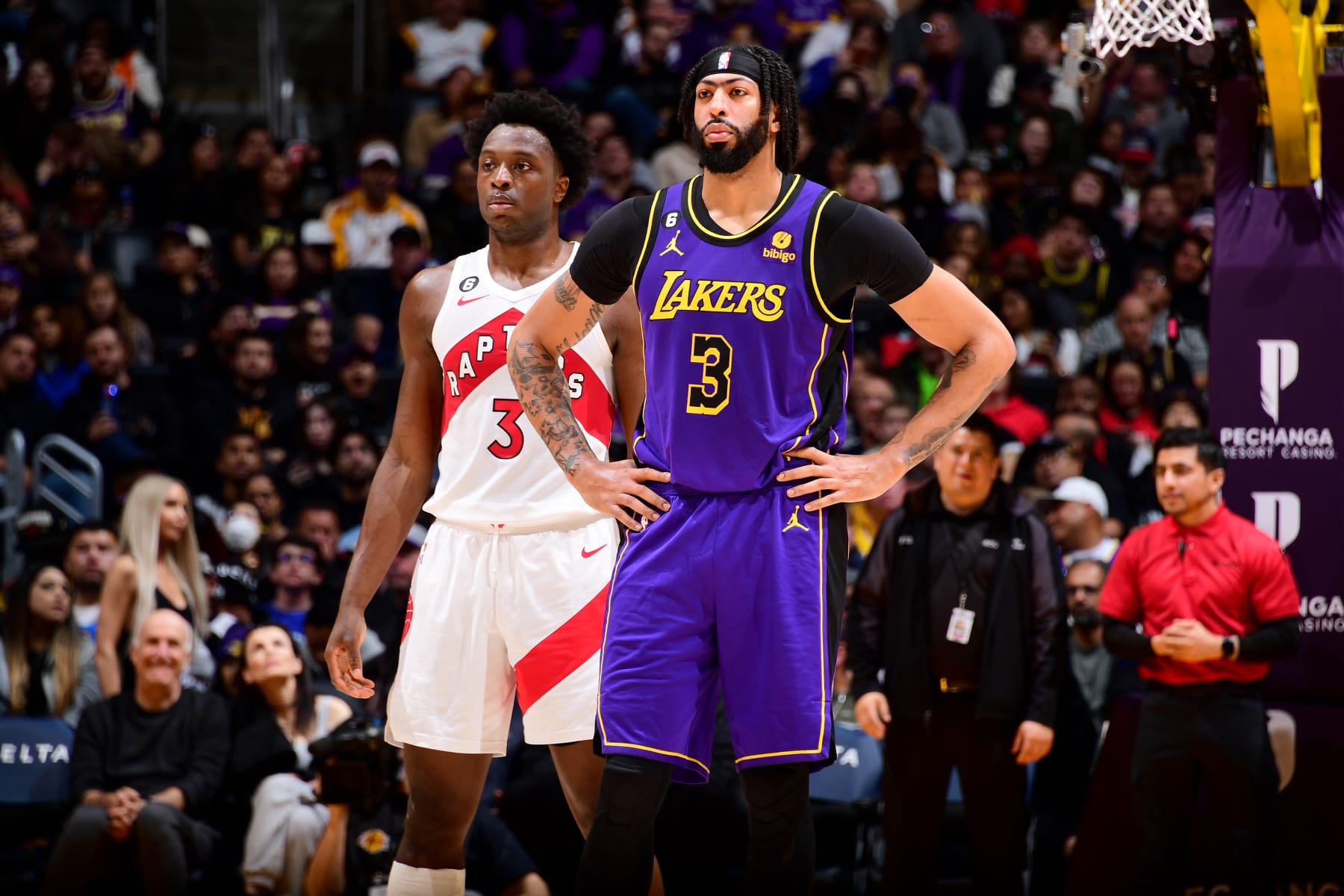 LOS ANGELES, CA - MARCH 10: OG Anunoby #3 of the Toronto Raptors and Anthony Davis #3 of the Los Angeles Lakers looks on during the game between the Toronto Raptors and the Los Angeles Lakers on March 10, 2023 at Crypto.Com Arena in Los Angeles, California. NOTE TO USER: User expressly acknowledges and agrees that, by downloading and/or using this Photograph, user is consenting to the terms and conditions of the Getty Images License Agreement. Mandatory Copyright Notice: Copyright 2023 NBAE (Photo by Adam Pantozzi/NBAE via Getty Images)
