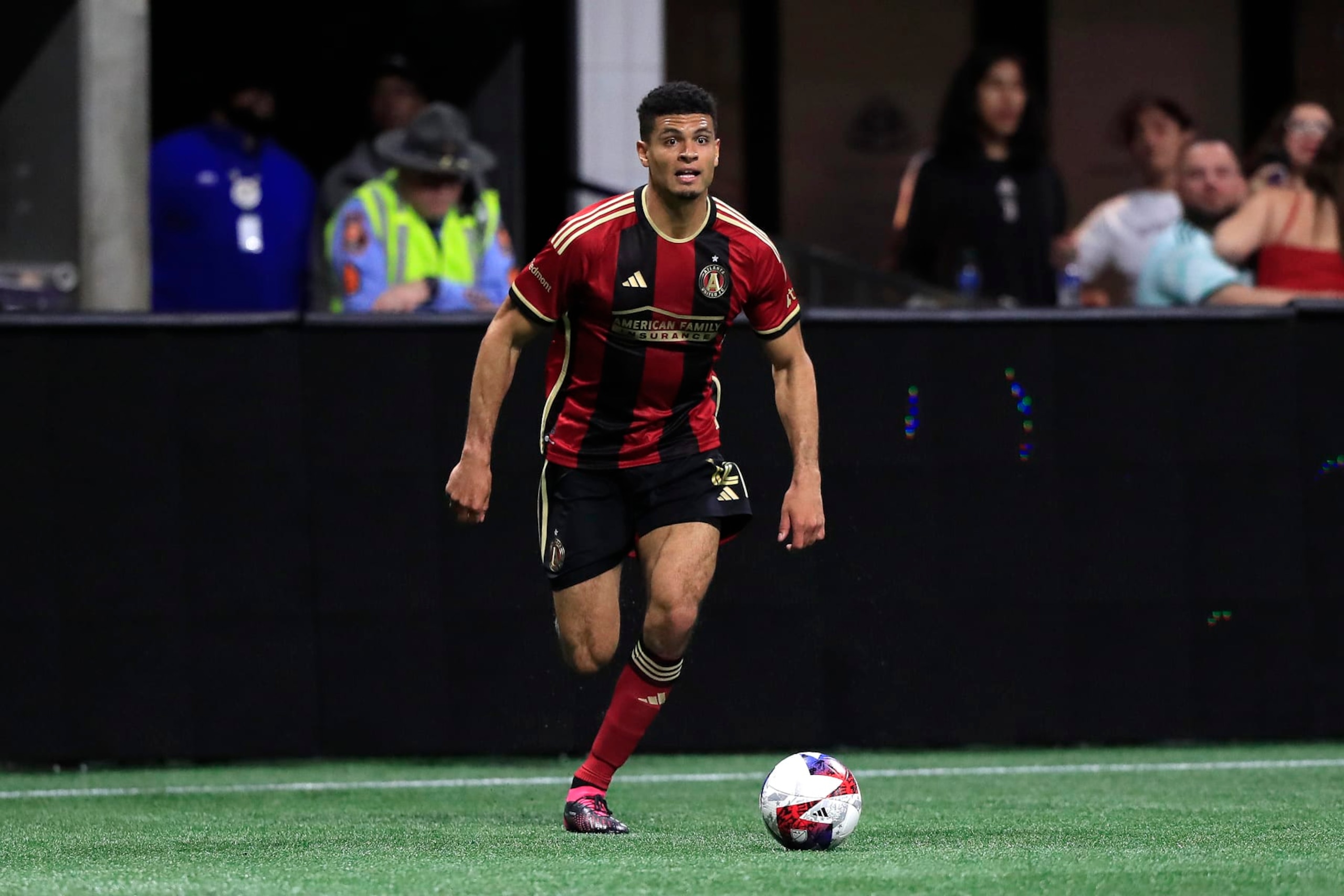 ATLANTA, GA - MARCH 04: Atlanta United defender Miles Robinson (12) during the MLS match between the Atlanta United FC and the Toronto FC on March 4, 2023 at the Mercedes-Benz Stadium in Atlanta, Georgia.  (Photo by David J. Griffin/Icon Sportswire via Getty Images)