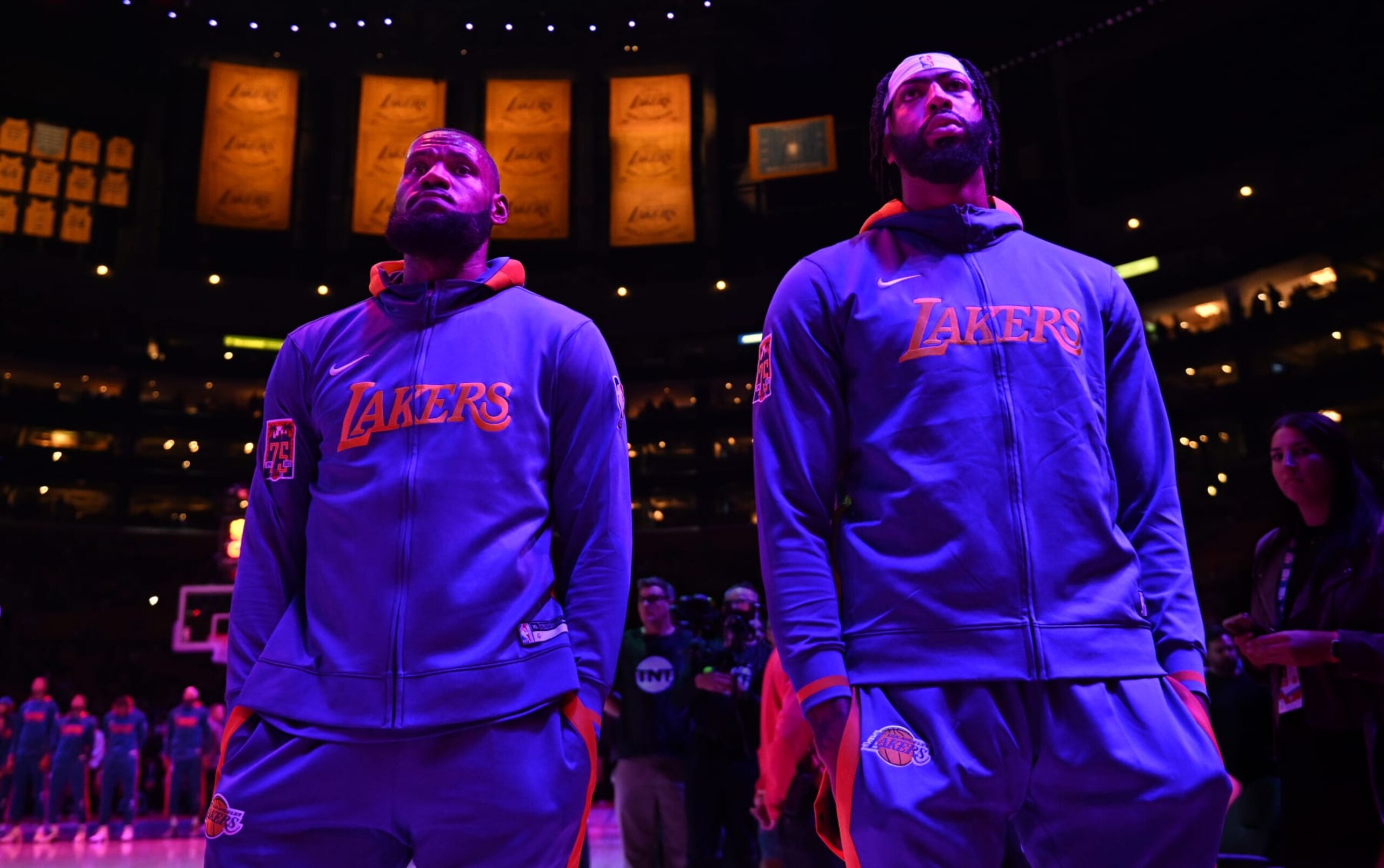 Los Angeles, California October 20, 2022-Lakers LeBron James, left, and Anthony Davis  before a game against the Clippers at Crypto Arena in Los Angeles Thursday. (Wally Skalij/Los Angeles Times via Getty Images)
