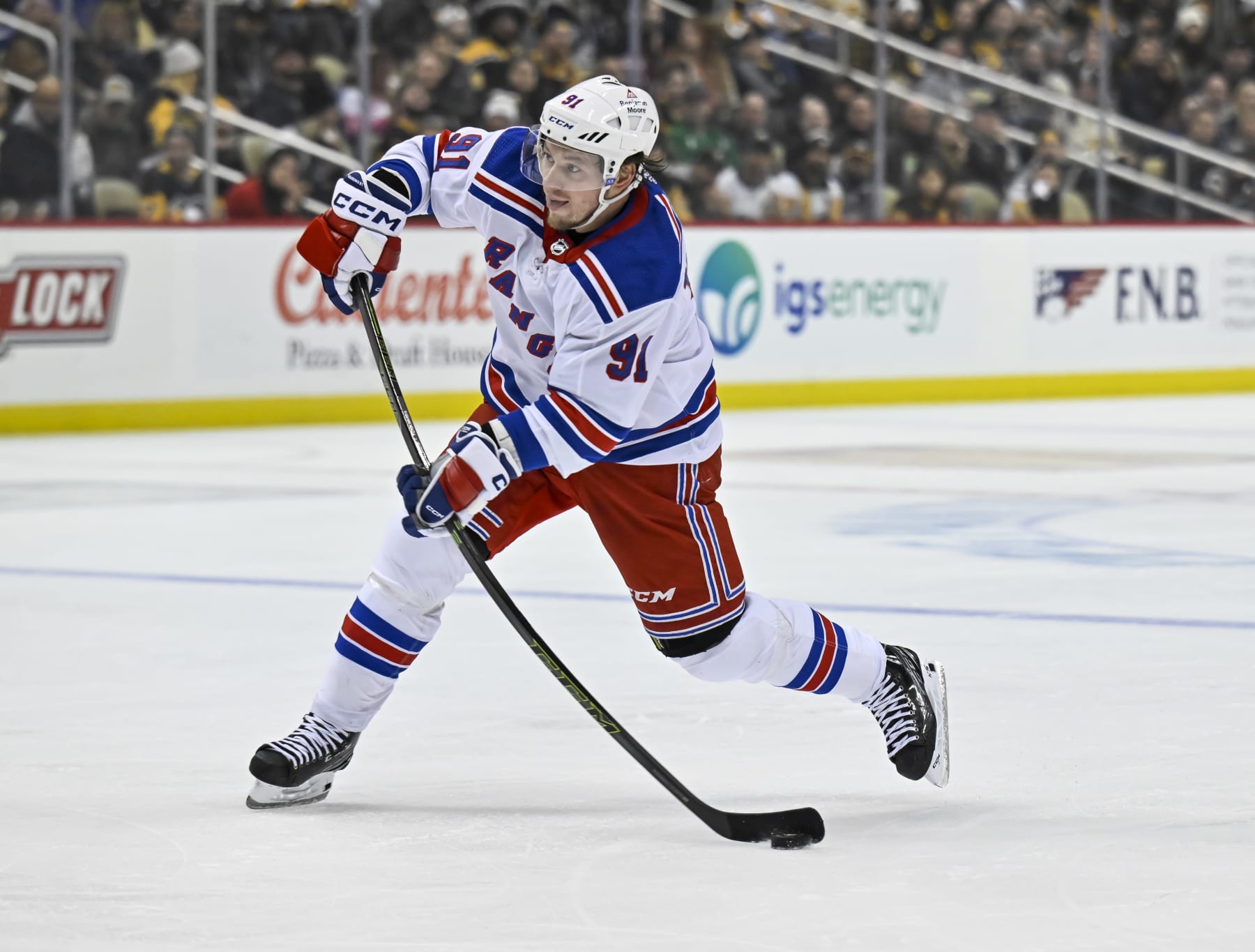 PITTSBURGH, PA - MARCH 12: New York Rangers Right Wing Vladimir Tarasenko (91) shoots the puck during the second period in the NHL game between the Pittsburgh Penguins and the New York Rangers on March 12, 2023, at PPG Paints Arena in Pittsburgh, PA. (Photo by Jeanine Leech/Icon Sportswire via Getty Images)