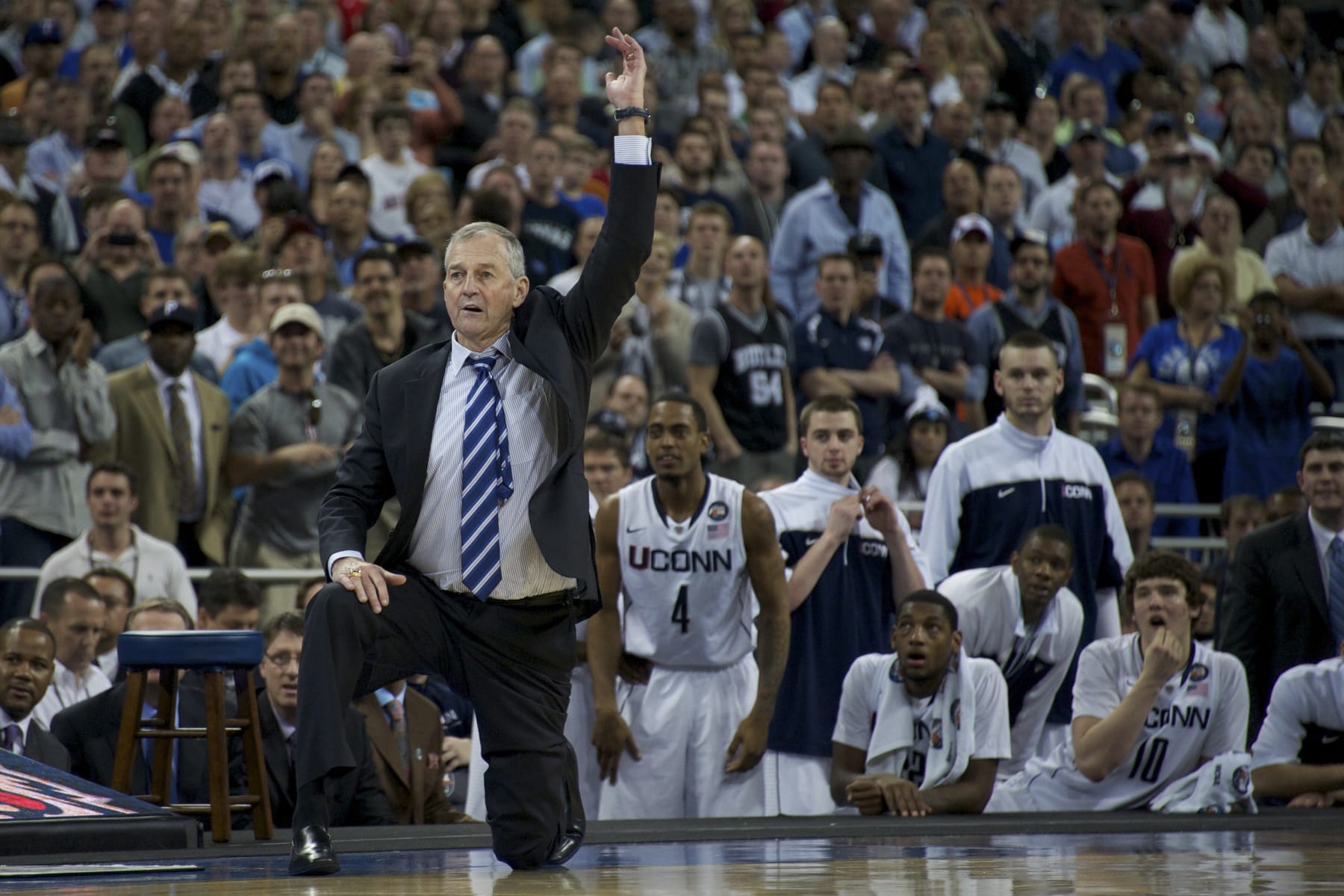 2011 APR 04:  Connecticut head coach Jim Calhoun shouts instructions to his players during the 2011 NCAA Photos via Getty Images Division I Men's Final Four Championship game held in Reliant Stadium in Houston, TX. UConn went on to defeat Butler 53-41 to claim the championship title.  Rich Clarkson/NCAA Photos via Getty Images