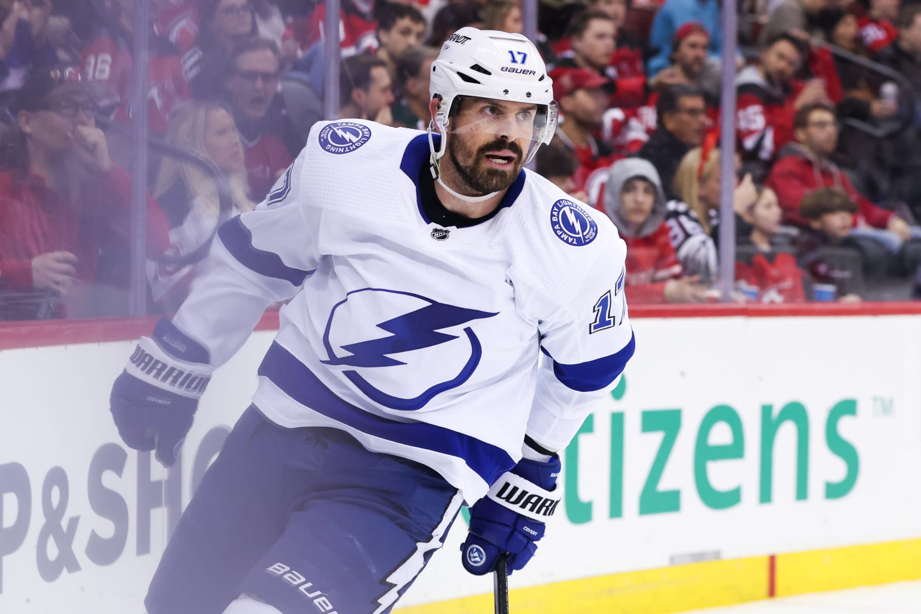 NEWARK, NJ - MARCH 14: Tampa Bay Lightning left wing Alex Killorn (17) celebrates after scoring a goal during the National Hockey League game between the Tampa Bay Lightning and the New Jersey Devils on March 14, 2023 at Prudential Center in Newark, NJ. (Photo by Andrew Mordzynski/Icon Sportswire via Getty Images)