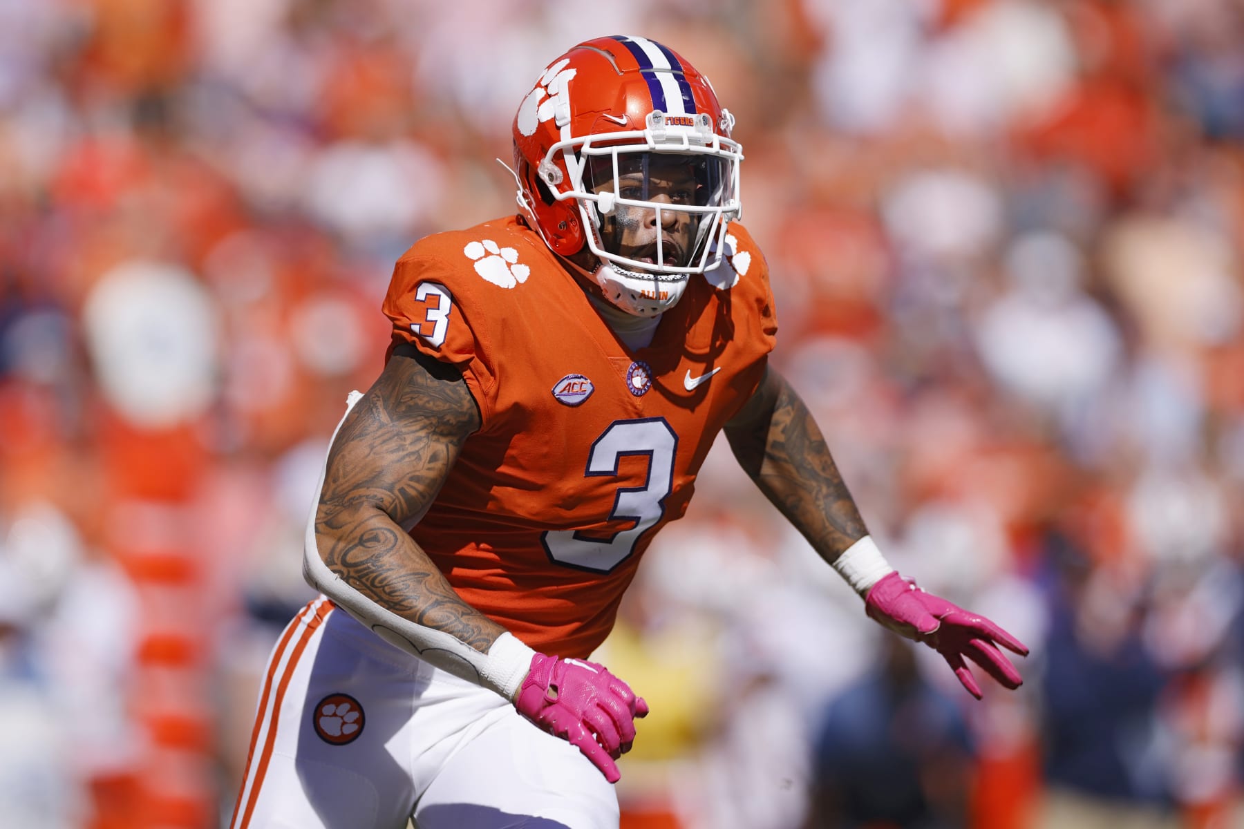 CLEMSON, SC - OCTOBER 22: Clemson Tigers defensive end Xavier Thomas (3) rushes on defense during a college football game against the Syracuse Orange on October 22, 2022 at Memorial Stadium in Clemson, South Carolina. (Photo by Joe Robbins/Icon Sportswire via Getty Images)