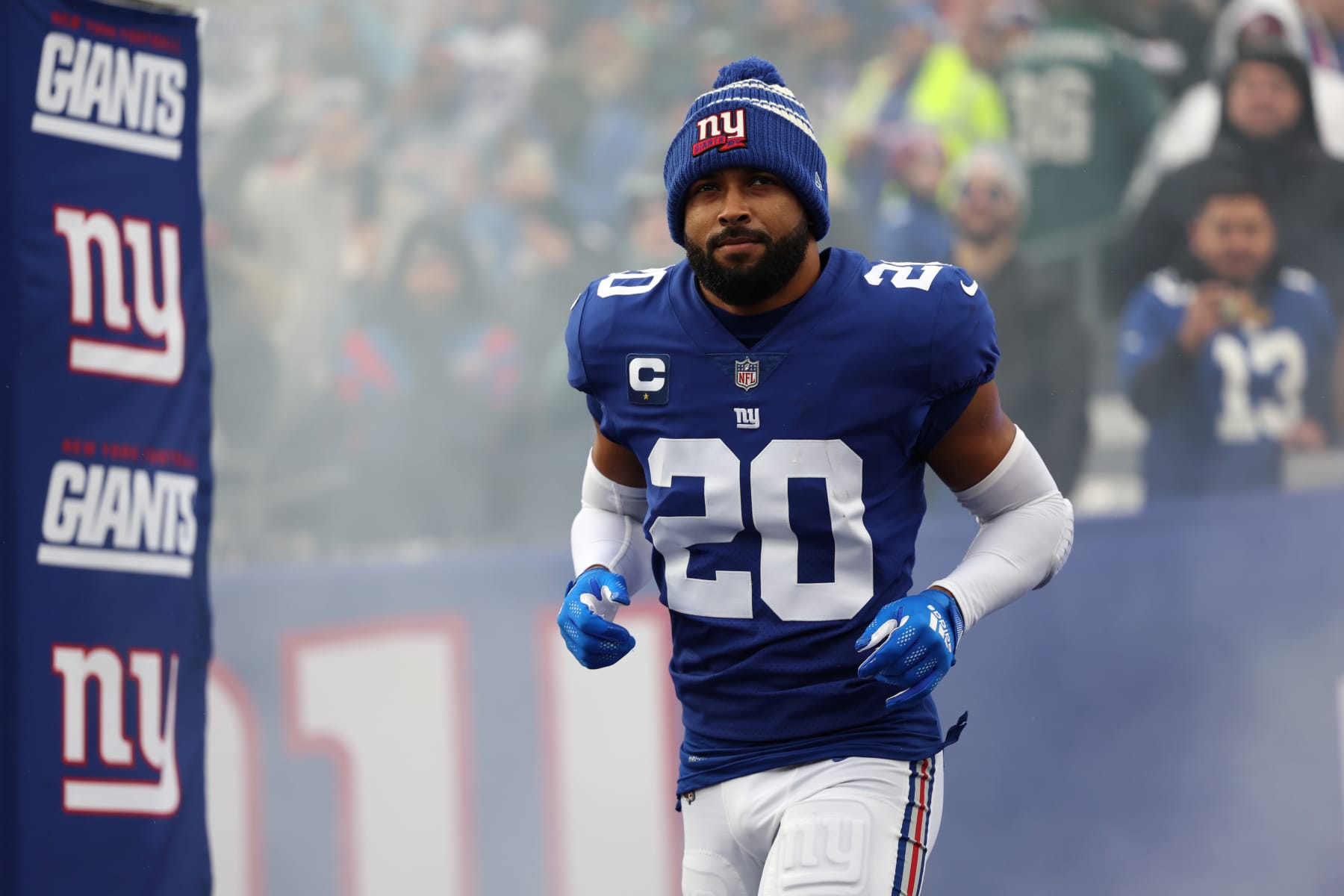 EAST RUTHERFORD, NEW JERSEY - DECEMBER 11: Julian Love #20 of the New York Giants takes to the field for the start of the game against the Philadelphia Eagles at MetLife Stadium on December 11, 2022 in East Rutherford, New Jersey. (Photo by Al Bello/Getty Images)