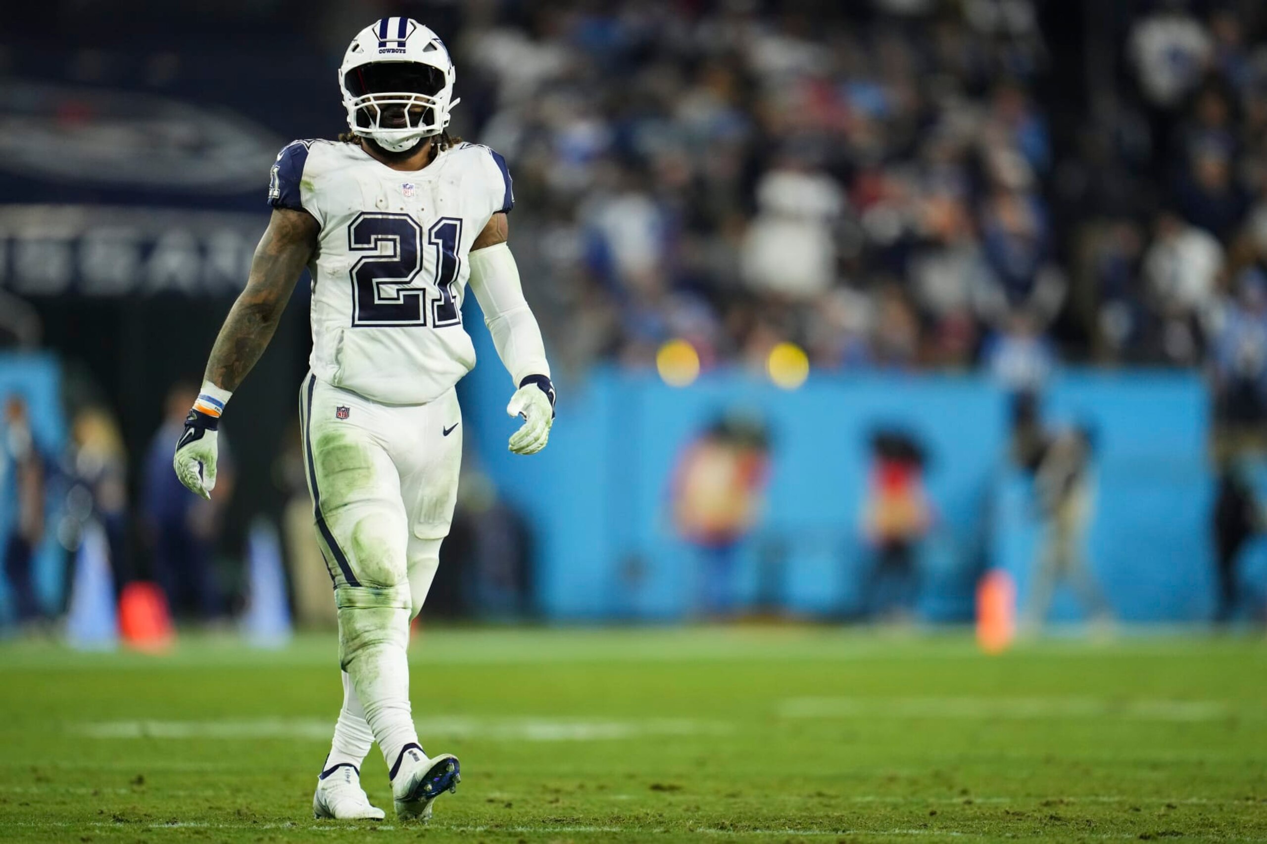 RB Ezekiel Elliott