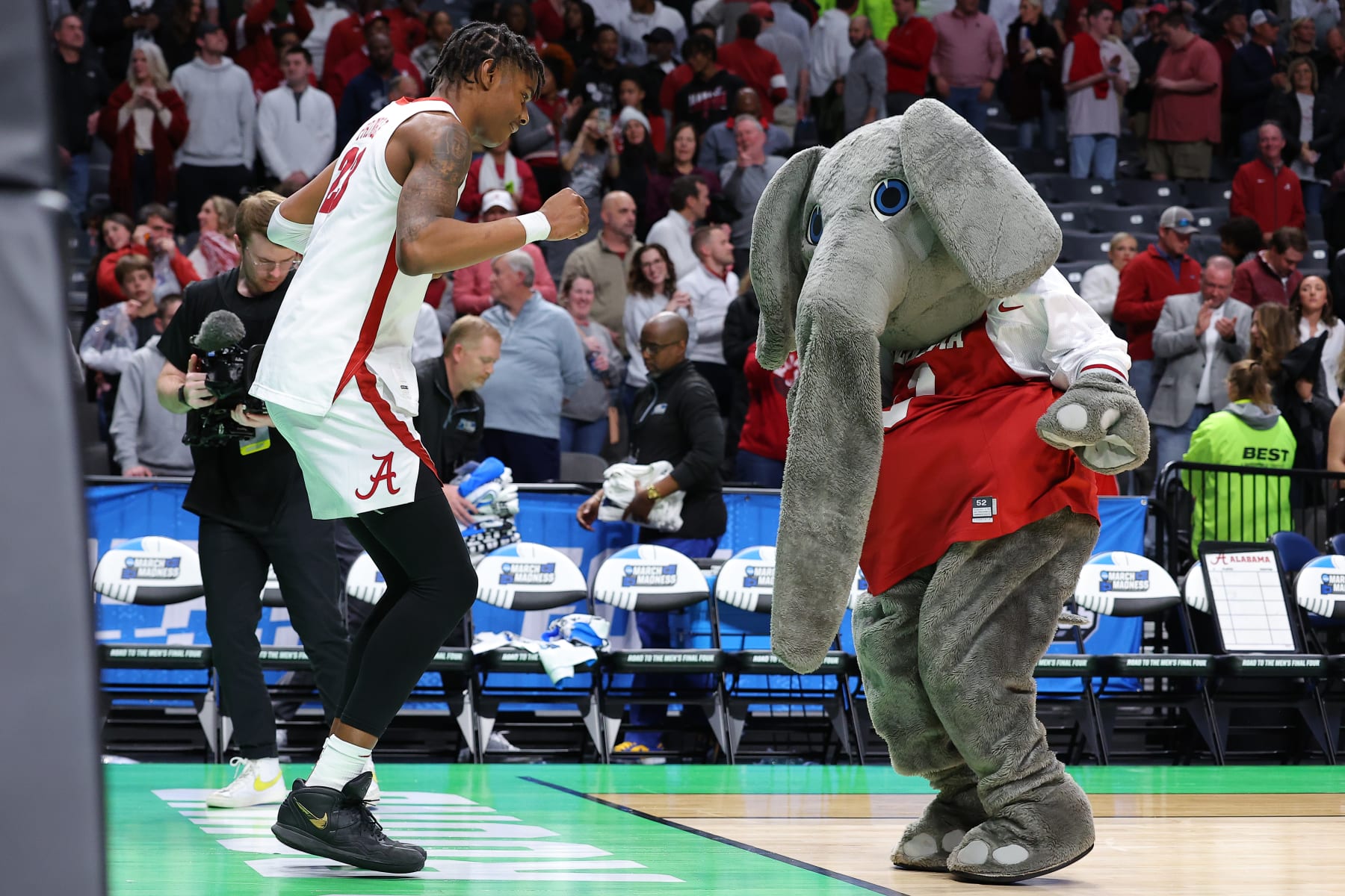 Alabama's Nick Pringle and Big Al