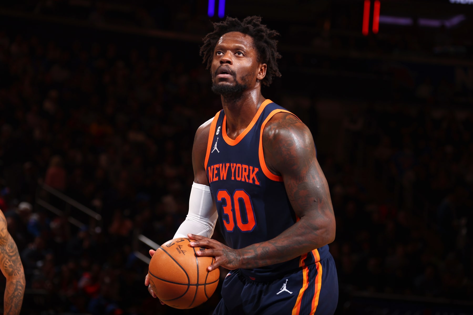 NEW YORK, NY - MARCH 20: Julius Randle #30 of the New York Knicks shoots a free throw during the game against the Minnesota Timberwolves on March 20, 2023 at Madison Square Garden in New York City, New York.  NOTE TO USER: User expressly acknowledges and agrees that, by downloading and or using this photograph, User is consenting to the terms and conditions of the Getty Images License Agreement. Mandatory Copyright Notice: Copyright 2023 NBAE  (Photo by Nathaniel S. Butler/NBAE via Getty Images)