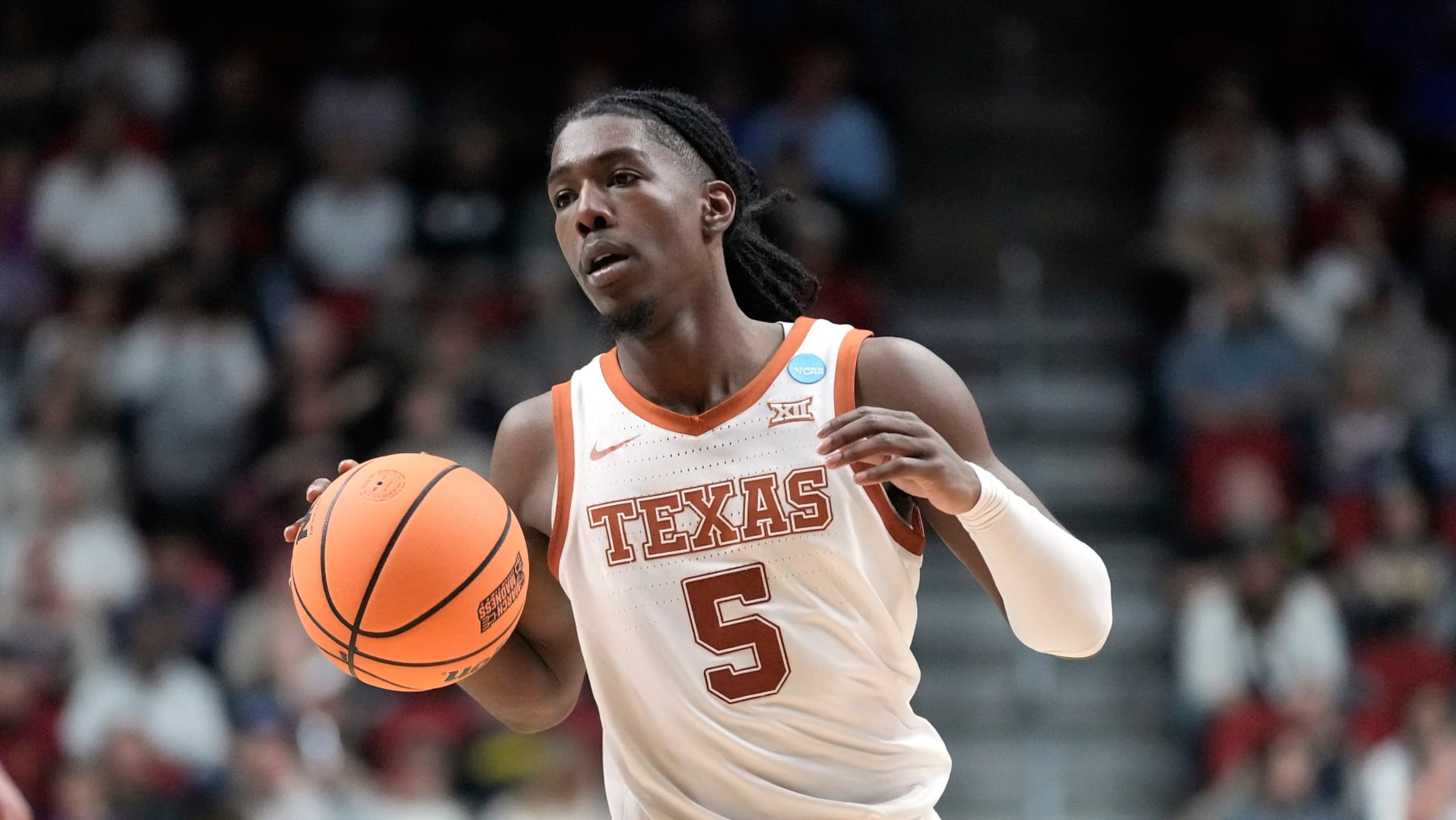 Texas' Marcus Carr