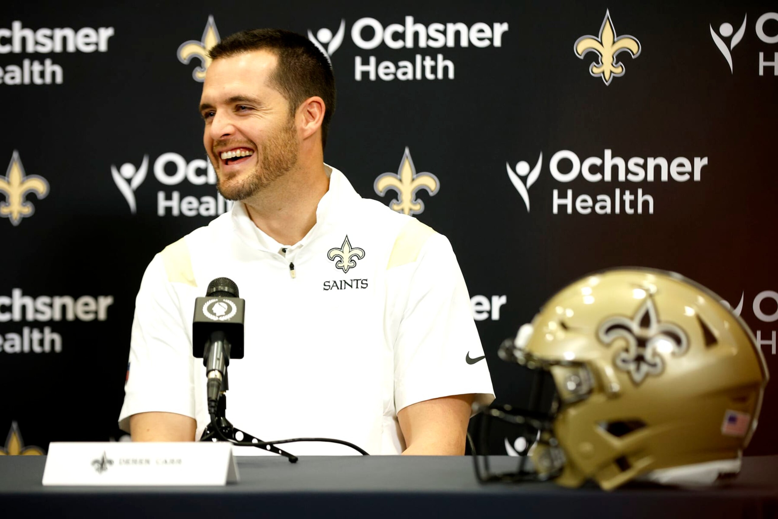 Saints QB Derek Carr