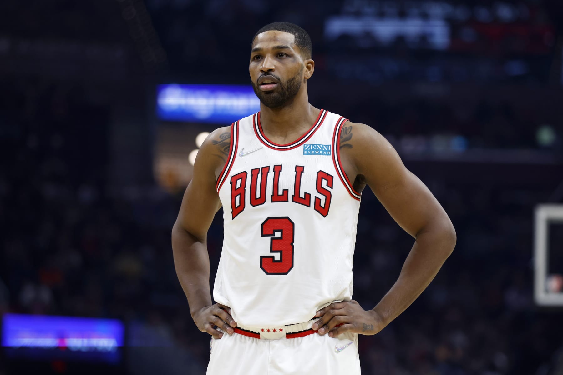 Chicago Bulls' Tristan Thompson plays against the Cleveland Cavaliers during the first half of an NBA basketball game, Saturday, March 26, 2022, in Cleveland. (AP Photo/Ron Schwane)