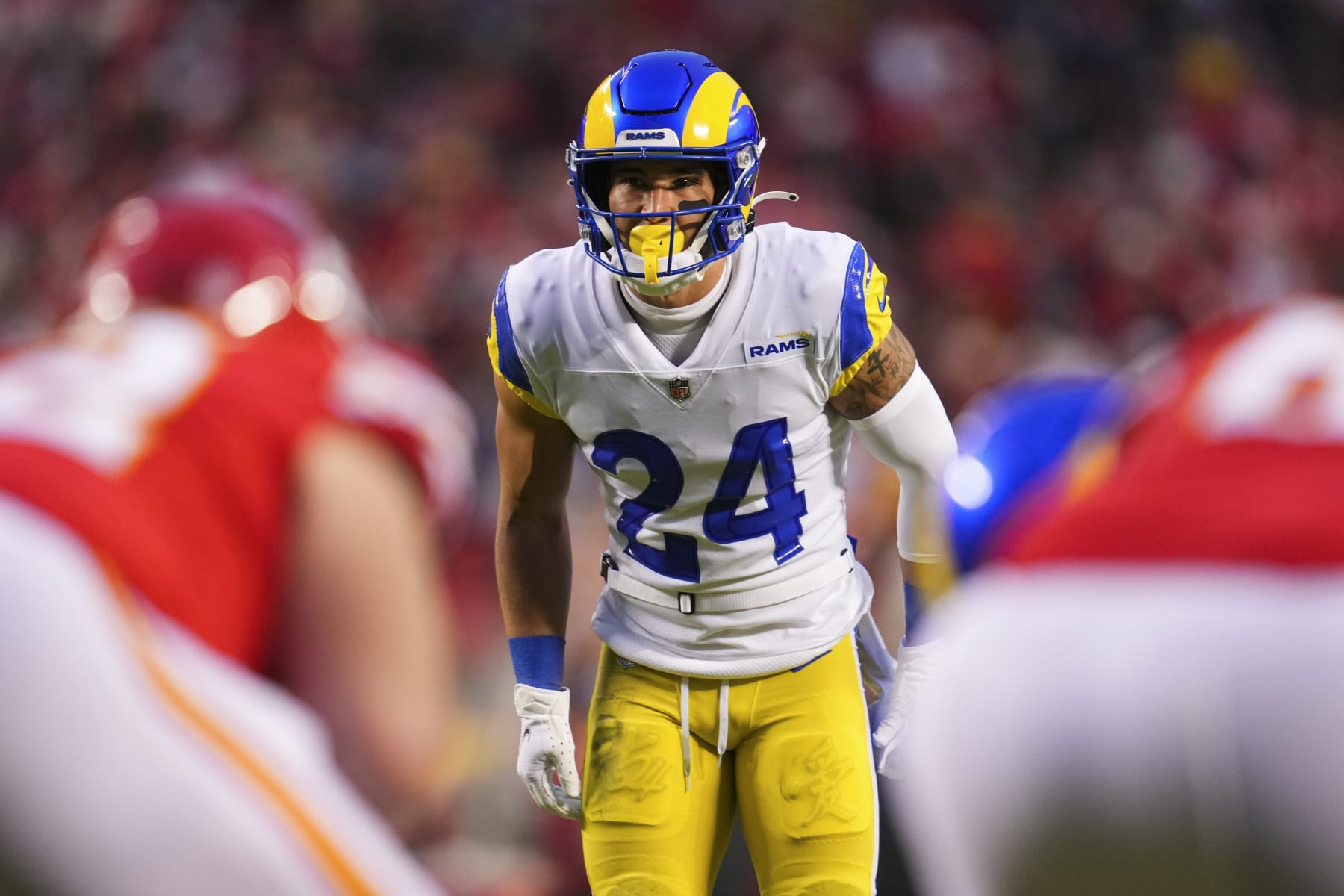 KANSAS CITY, MO - NOVEMBER 27: Taylor Rapp #24 of the Los Angeles Rams gets set against the Kansas City Chiefs at GEHA Field at Arrowhead Stadium on November 27, 2022 in Kansas City, Missouri. (Photo by Cooper Neill/Getty Images)