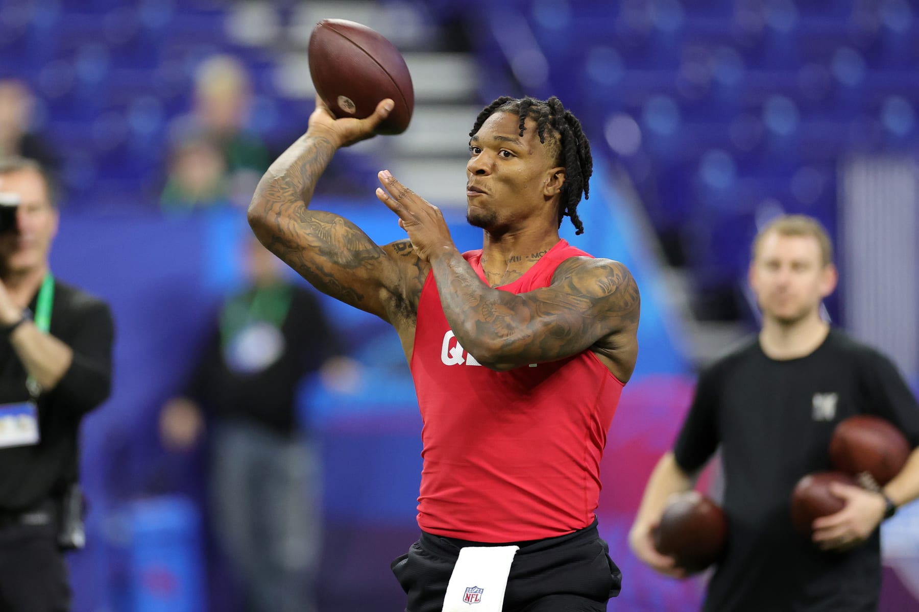 INDIANAPOLIS, INDIANA - MARCH 04: Anthony Richardson of Florida participates in a drill during the NFL Combine at Lucas Oil Stadium on March 04, 2023 in Indianapolis, Indiana. (Photo by Stacy Revere/Getty Images)