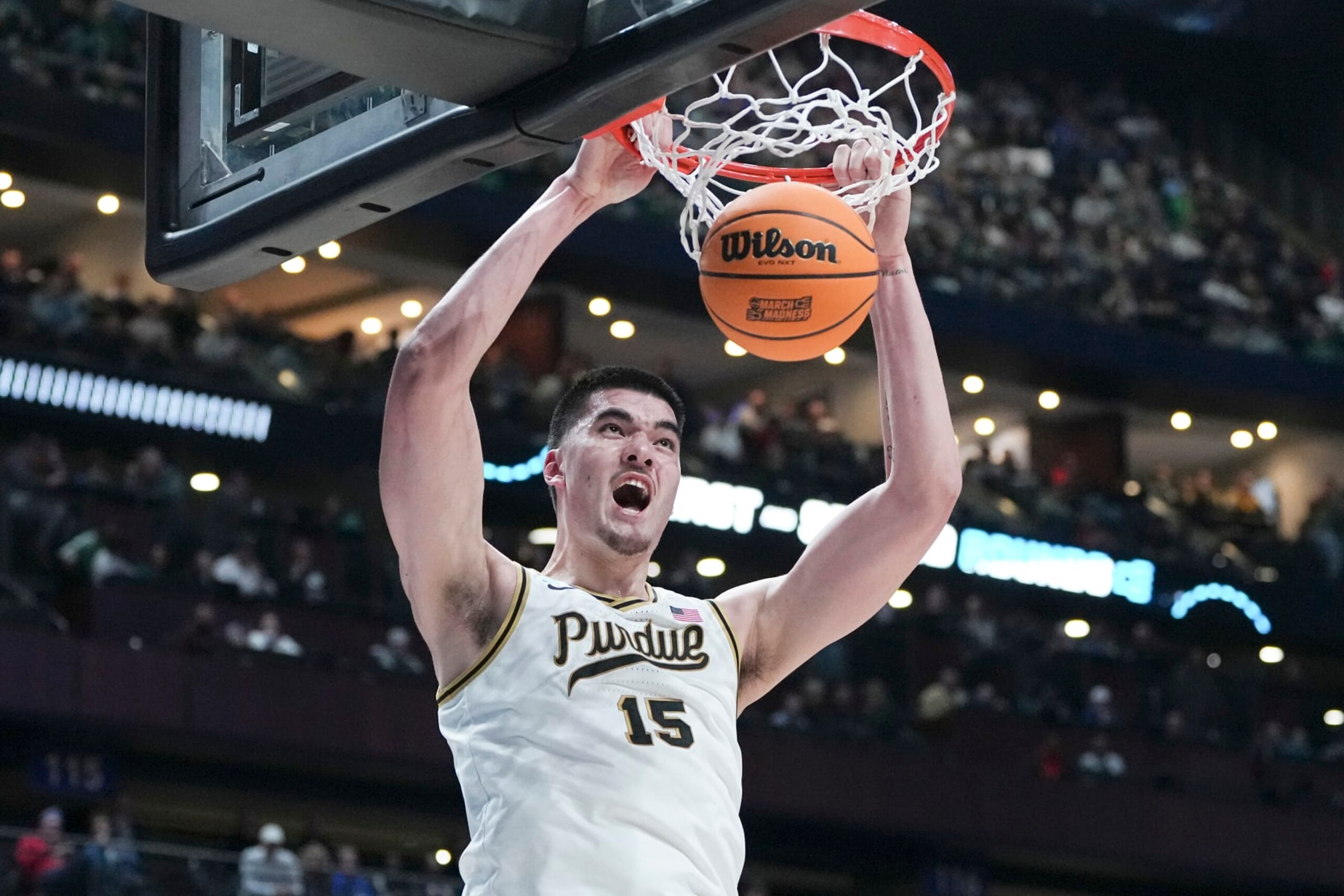 COLUMBUS, OHIO - MARCH 17: Zach Edey #15 of the Purdue Boilermakers dunks against the Fairleigh Dickinson Knights during the first half in the first round of the NCAA Men's Basketball Tournament at Nationwide Arena on March 17, 2023 in Columbus, Ohio. (Photo by Dylan Buell/Getty Images) COLUMBUS, OHIO - MARCH 17: Zach Edey #15 of the Purdue Boilermakers dunks against the Fairleigh Dickinson Knights during the first half in the first round of the NCAA Men's Basketball Tournament at Nationwide Arena on March 17, 2023 in Columbus, Ohio. (Photo by Dylan Buell/Getty Images)