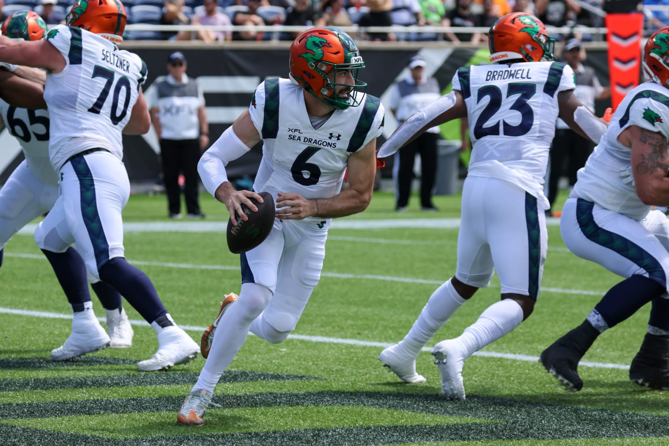 Sea Dragons QB Ben DiNucci