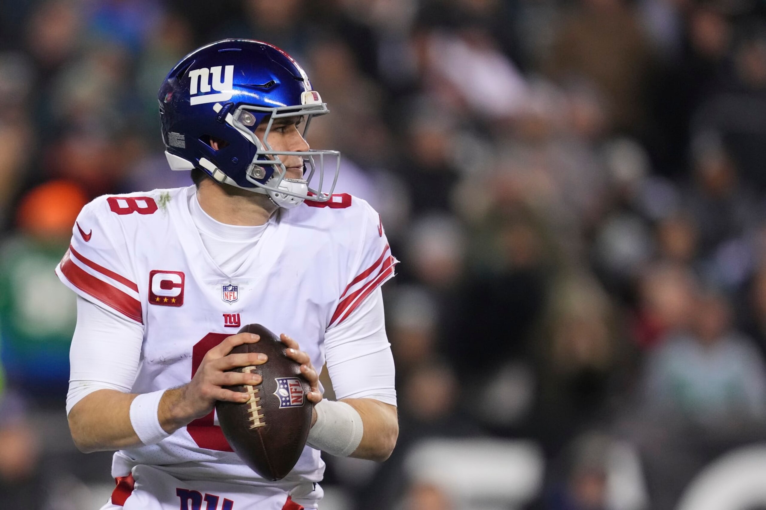 Daniel Jones looks to pass against the Philadelphia Eagles on January 21 in Philadelphia, Pennsylvania.