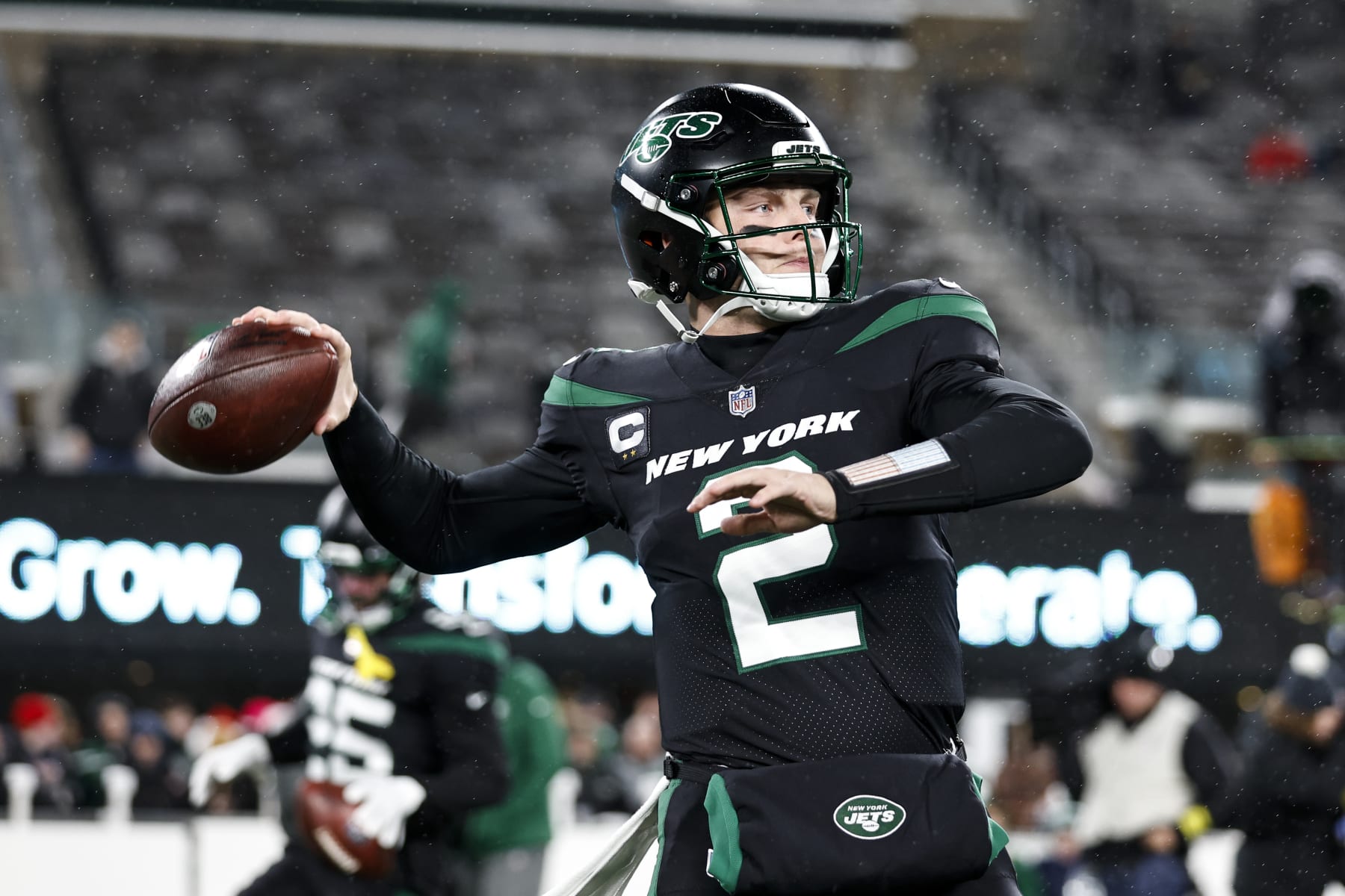 EAST RUTHERFORD, NEW JERSEY - DECEMBER 22: Zach Wilson #2 of the New York Jets passes as he warms up prior to an NFL football game between the New York Jets and the Jacksonville Jaguars at MetLife Stadium on December 22, 2022 in East Rutherford, New Jersey. (Photo by Michael Owens/Getty Images)