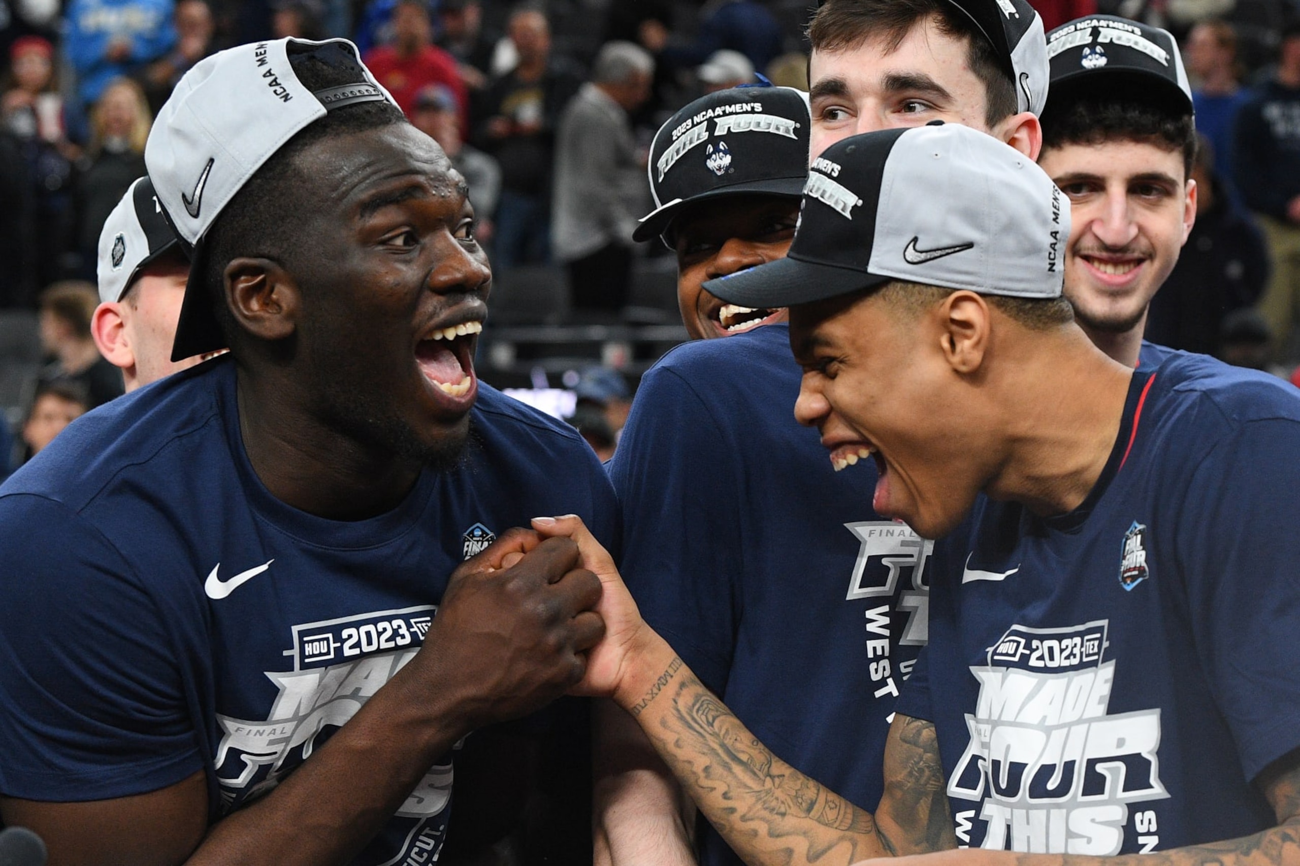 Connecticut's Adama Sanogo and Jordan Hawkins