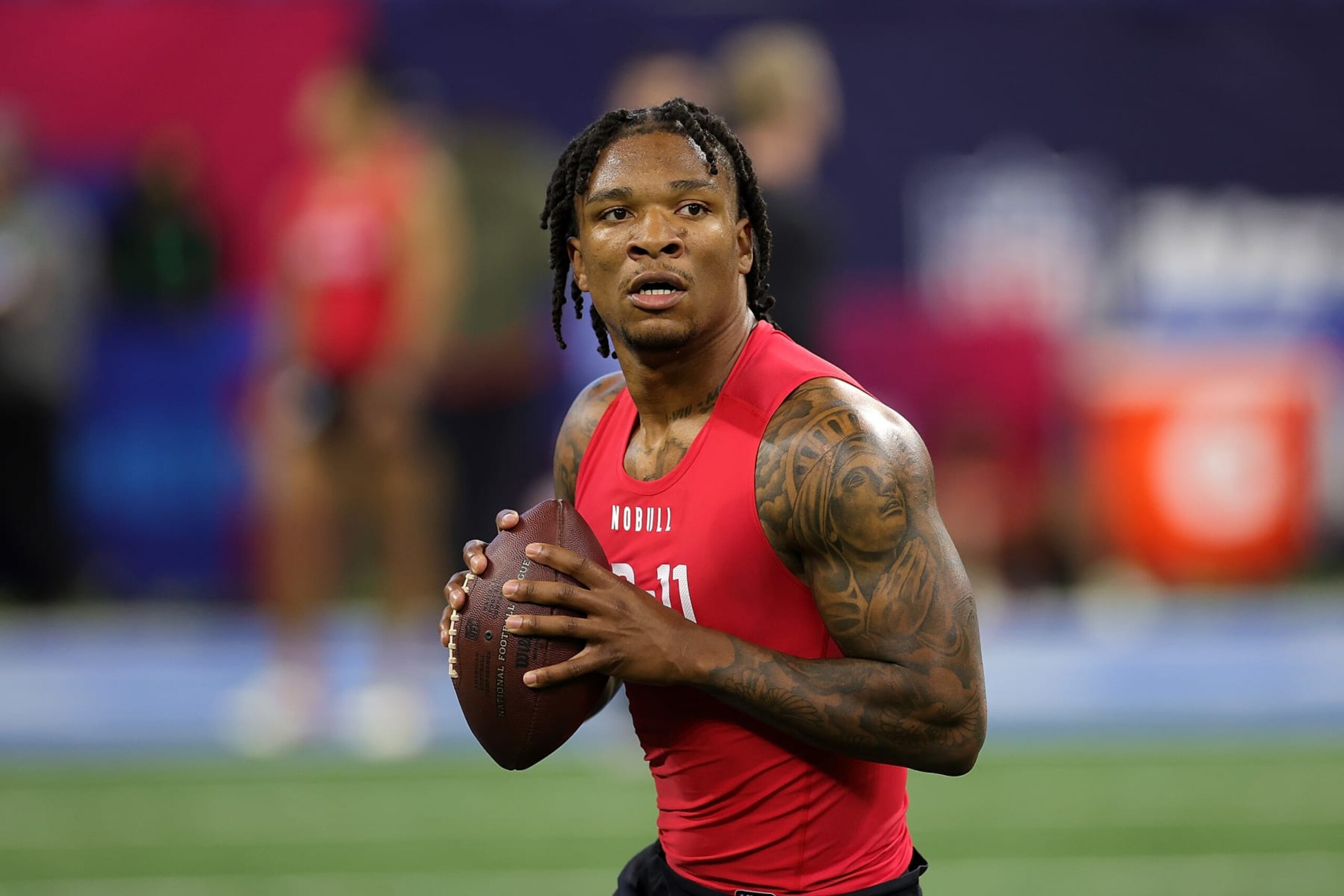 INDIANAPOLIS, INDIANA - MARCH 04: Quarterback Anthony Richardson of Florida participates in a drill during the NFL Combine at Lucas Oil Stadium on March 04, 2023 in Indianapolis, Indiana. (Photo by Stacy Revere/Getty Images)