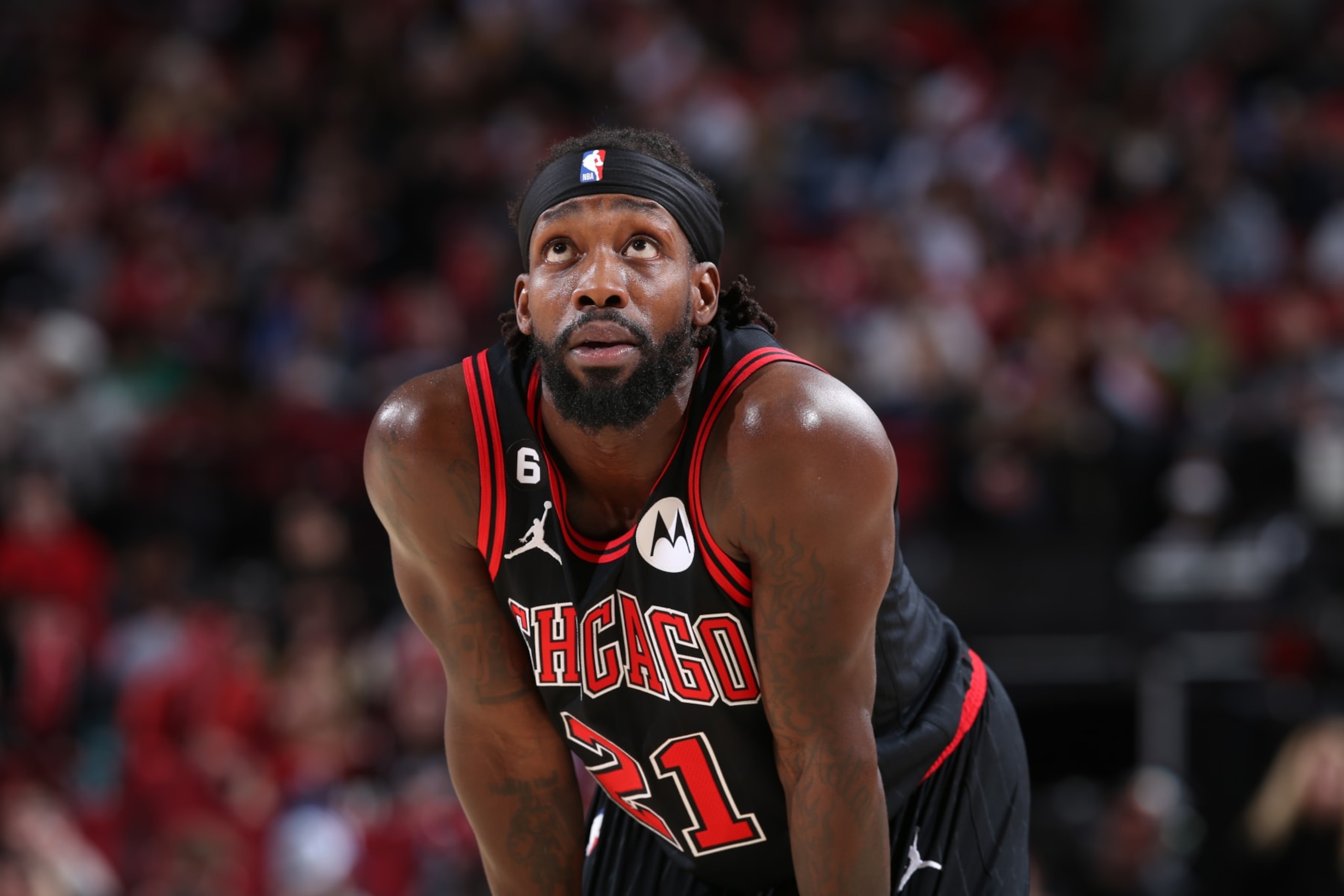 PORTLAND, OR - MARCH 24: Patrick Beverley #21 of the Chicago Bulls looks on during the game Portland Trail Blazers on March 24, 2023 at the Moda Center Arena in Portland, Oregon. NOTE TO USER: User expressly acknowledges and agrees that, by downloading and or using this photograph, user is consenting to the terms and conditions of the Getty Images License Agreement. Mandatory Copyright Notice: Copyright 2023 NBAE (Photo by Sam Forencich/NBAE via Getty Images)