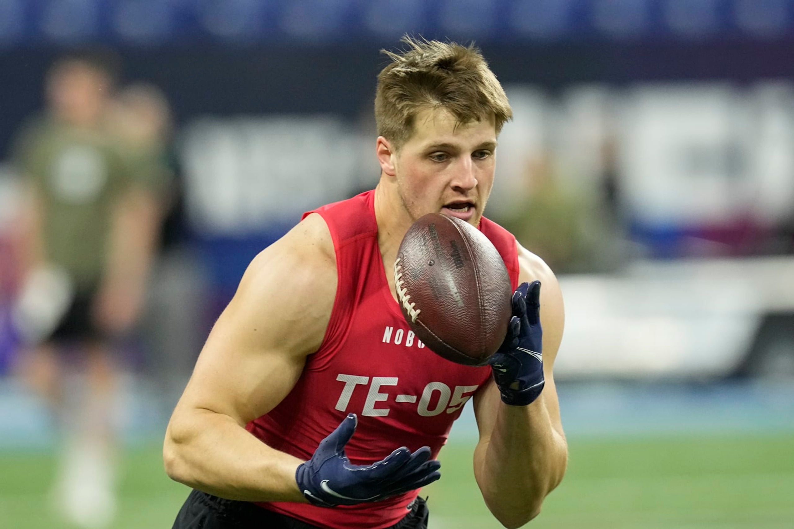 South Dakota State tight end Tucker Kraft runs a drill at the NFL football scouting combine in Indianapolis, Saturday, March 4, 2023. (AP Photo/Darron Cummings)