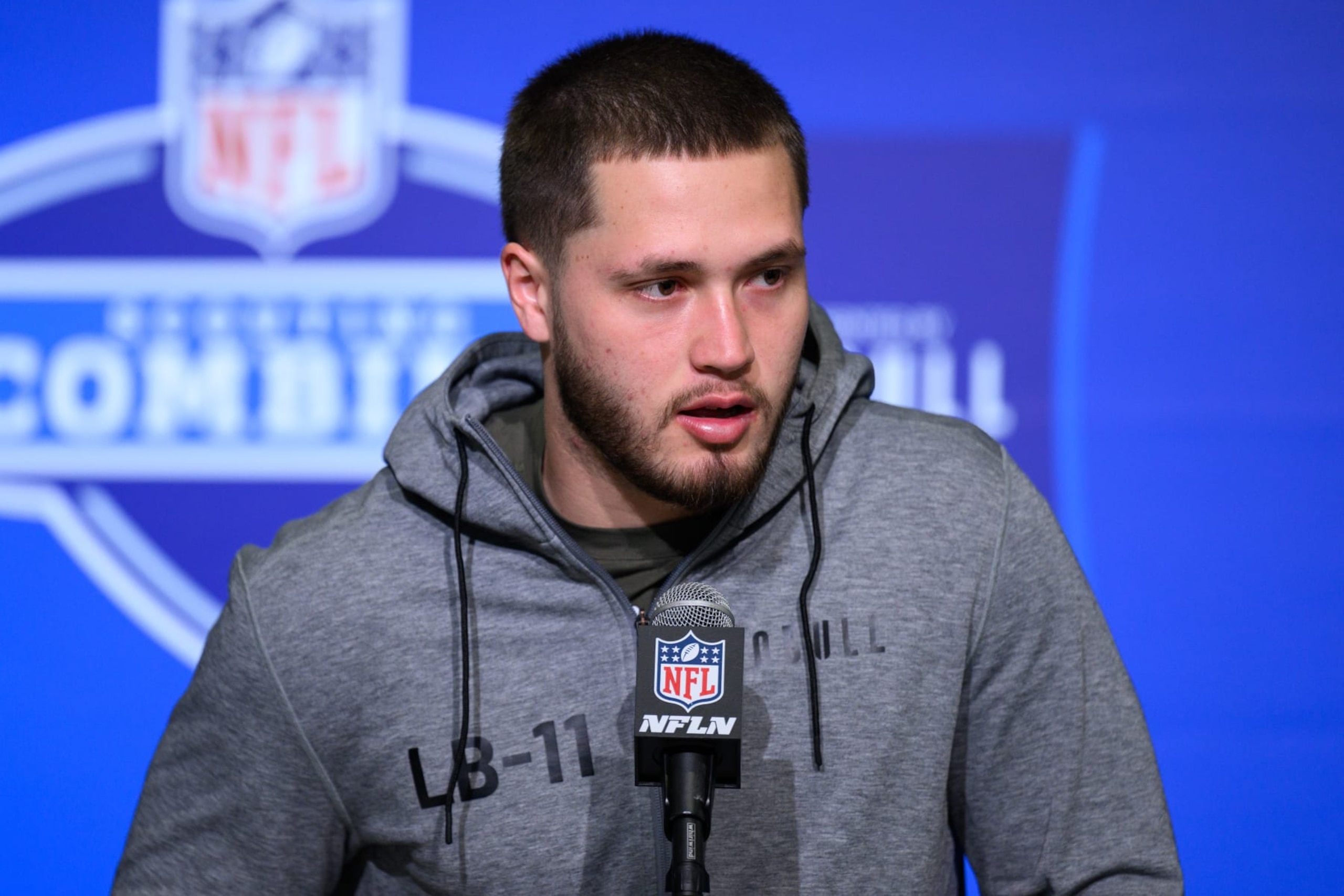 INDIANAPOLIS, IN - MARCH 01: Wisconsin linebacker Nick Herbig answers questions from the media during the NFL Scouting Combine on March 1, 2023, at the Indiana Convention Center in Indianapolis, IN. (Photo by Zach Bolinger/Icon Sportswire via Getty Images)