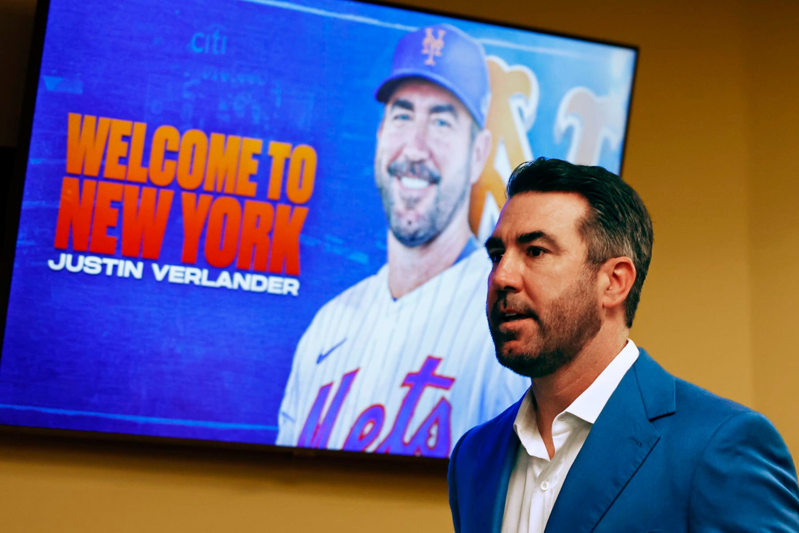 NEW YORK, NY - DECEMBER 20: Pitcher Justin Verlander of the New York Mets walks into his introductory press conference at Citi Field on December 20, 2022 in New York City. (Photo by Rich Schultz/Getty Images)