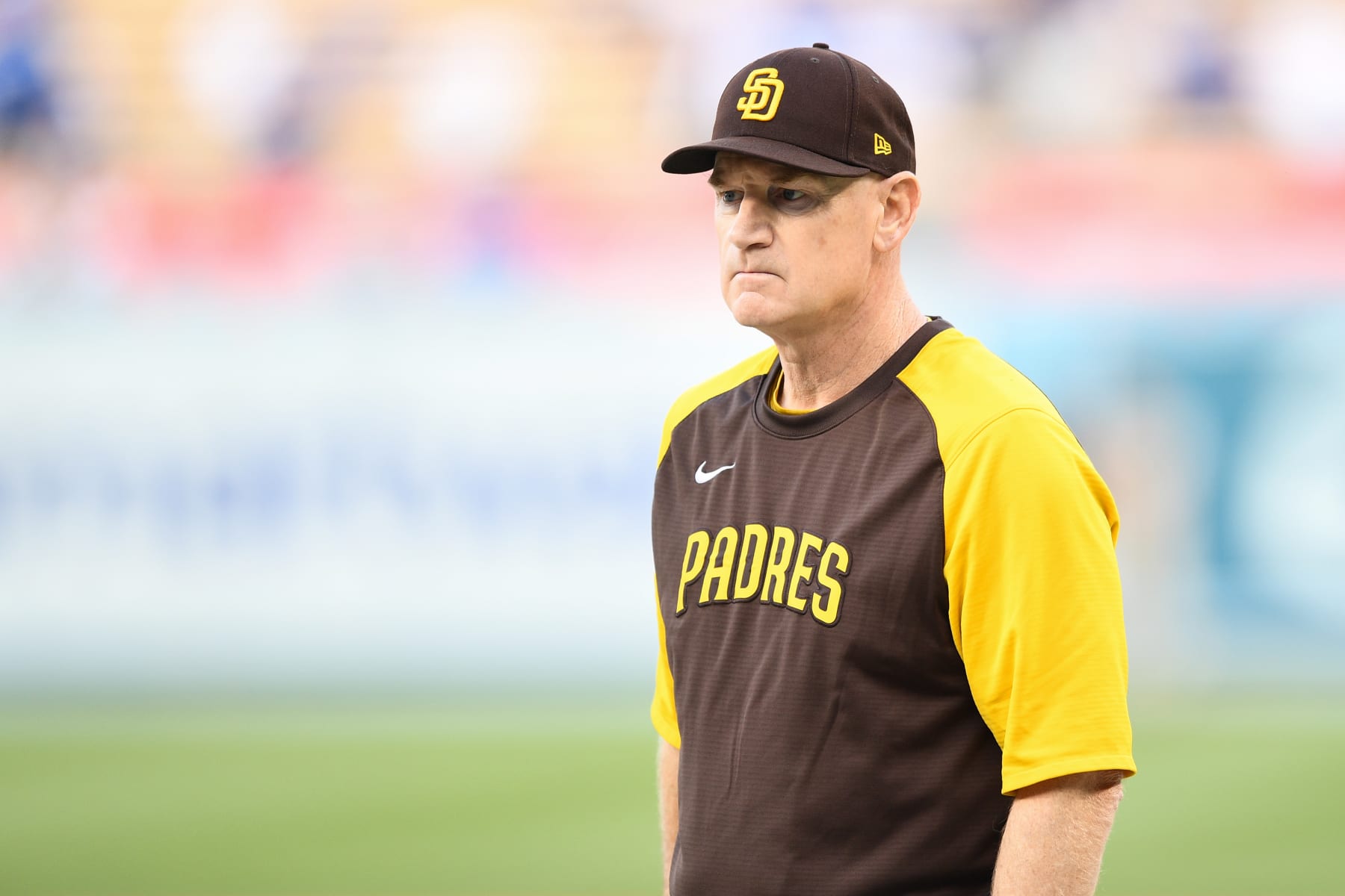 LOS ANGELES, CA - OCTOBER 11: San Diego Padres third base coach Matt Williams looks on during batting practice before the NLDS Game 1 between the San Diego Padres and the Los Angeles Dodgers on October 11, 2022 at Dodger Stadium in Los Angeles, CA. (Photo by Brian Rothmuller/Icon Sportswire via Getty Images)
