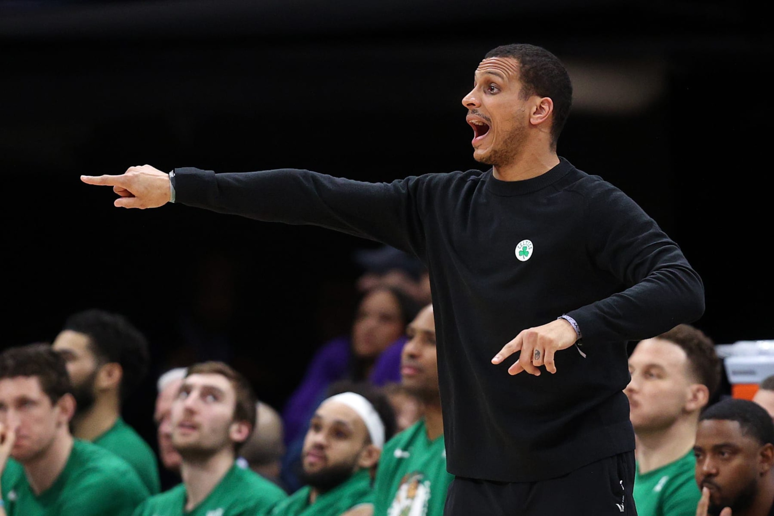 SACRAMENTO, CALIFORNIA - MARCH 21: Boston Celtics head coach Joe Mazzulla shouts to his team during their game against the Sacramento Kings in the second half at Golden 1 Center on March 21, 2023 in Sacramento, California. NOTE TO USER: User expressly acknowledges and agrees that, by downloading and or using this photograph, User is consenting to the terms and conditions of the Getty Images License Agreement.  (Photo by Ezra Shaw/Getty Images)