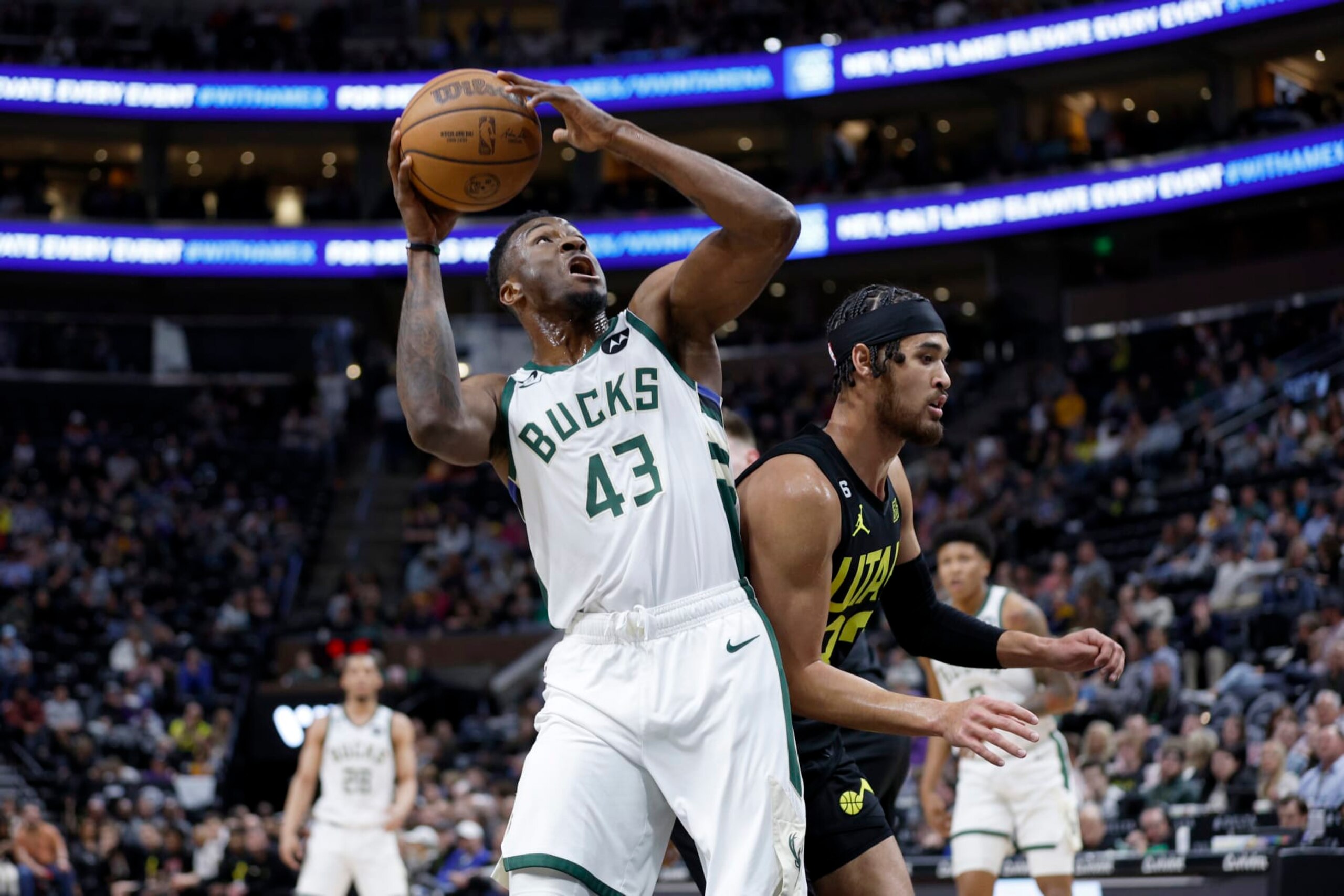 SALT LAKE CITY, UT - MARCH 24: Thanasis Antetokounmpo #43 of the Milwaukee Bucks goes to the basket against the Utah Jazz on March 24, 2023 at vivint.SmartHome Arena in Salt Lake City, Utah. NOTE TO USER: User expressly acknowledges and agrees that, by downloading and or using this Photograph, User is consenting to the terms and conditions of the Getty Images License Agreement. Mandatory Copyright Notice: Copyright 2023 NBAE (Photo by Jeff Swinger/NBAE via Getty Images)