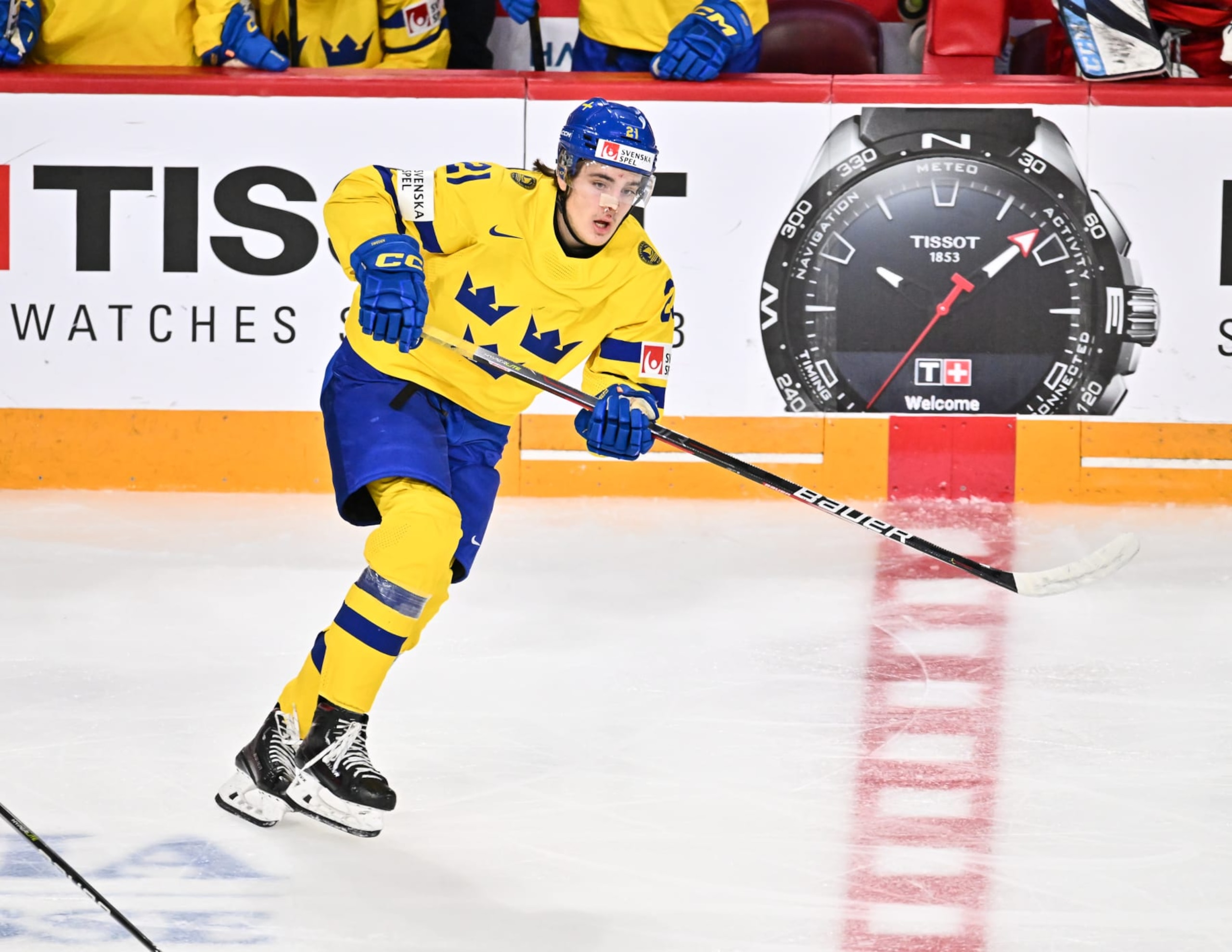 HALIFAX, CANADA - JANUARY 04:  Leo Carlsson #21 of Team Sweden skates during the third period against Team Czech Republic in the semifinal round of the 2023 IIHF World Junior Championship at Scotiabank Centre on January 4, 2023 in Halifax, Nova Scotia, Canada.  Team Czech Republic defeated Team Sweden 2-1 in overtime.  (Photo by Minas Panagiotakis/Getty Images)