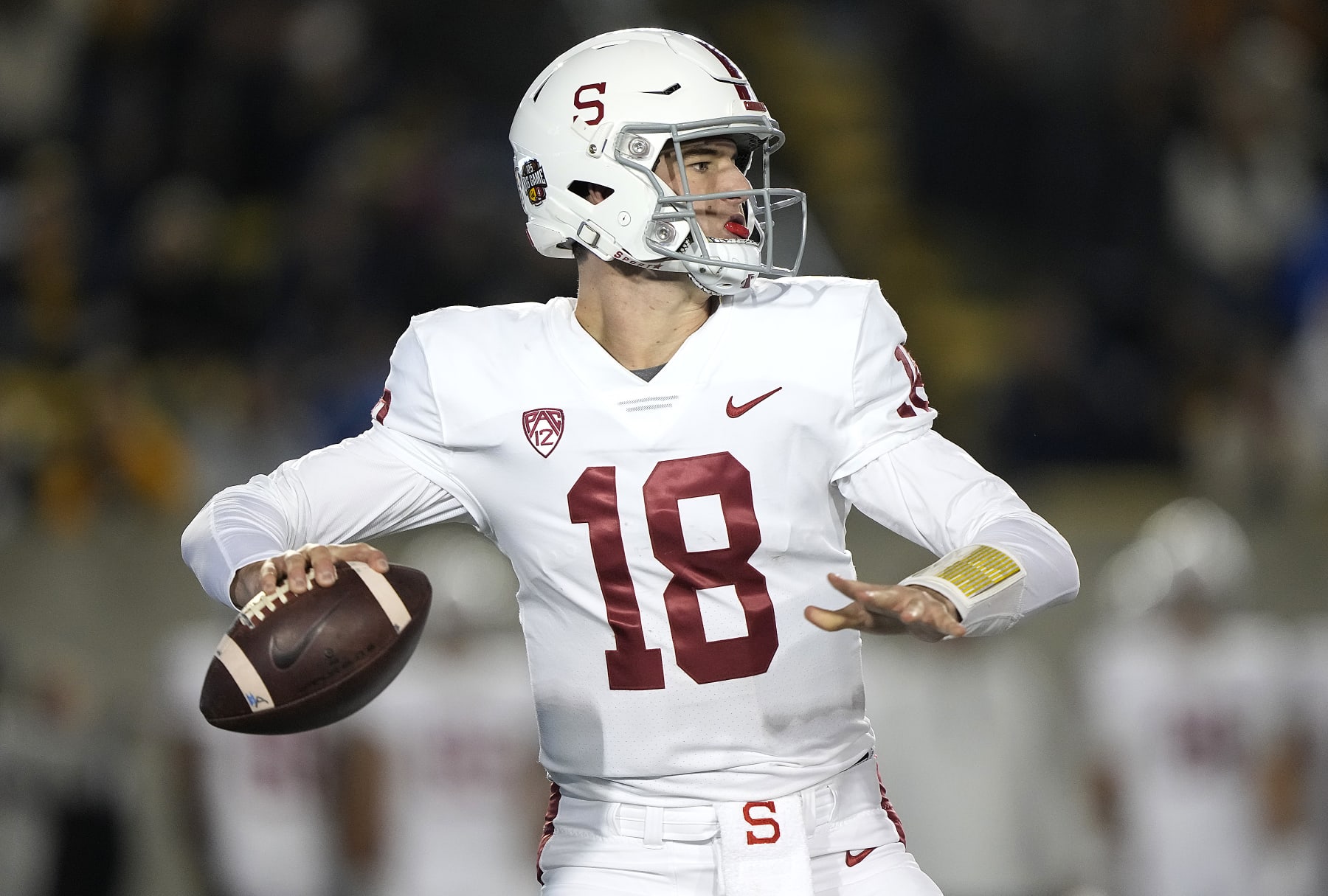 BERKELEY, CALIFORNIA - NOVEMBER 19: Tanner McKee #18 of the Stanford Cardinal drops back to pass against the California Golden Bears during the fourth quarter at California Memorial Stadium on November 19, 2022 in Berkeley, California. (Photo by Thearon W. Henderson/Getty Images) BERKELEY, CALIFORNIA - NOVEMBER 19: Tanner McKee #18 of the Stanford Cardinal drops back to pass against the California Golden Bears during the fourth quarter at California Memorial Stadium on November 19, 2022 in Berkeley, California. (Photo by Thearon W. Henderson/Getty Images)
