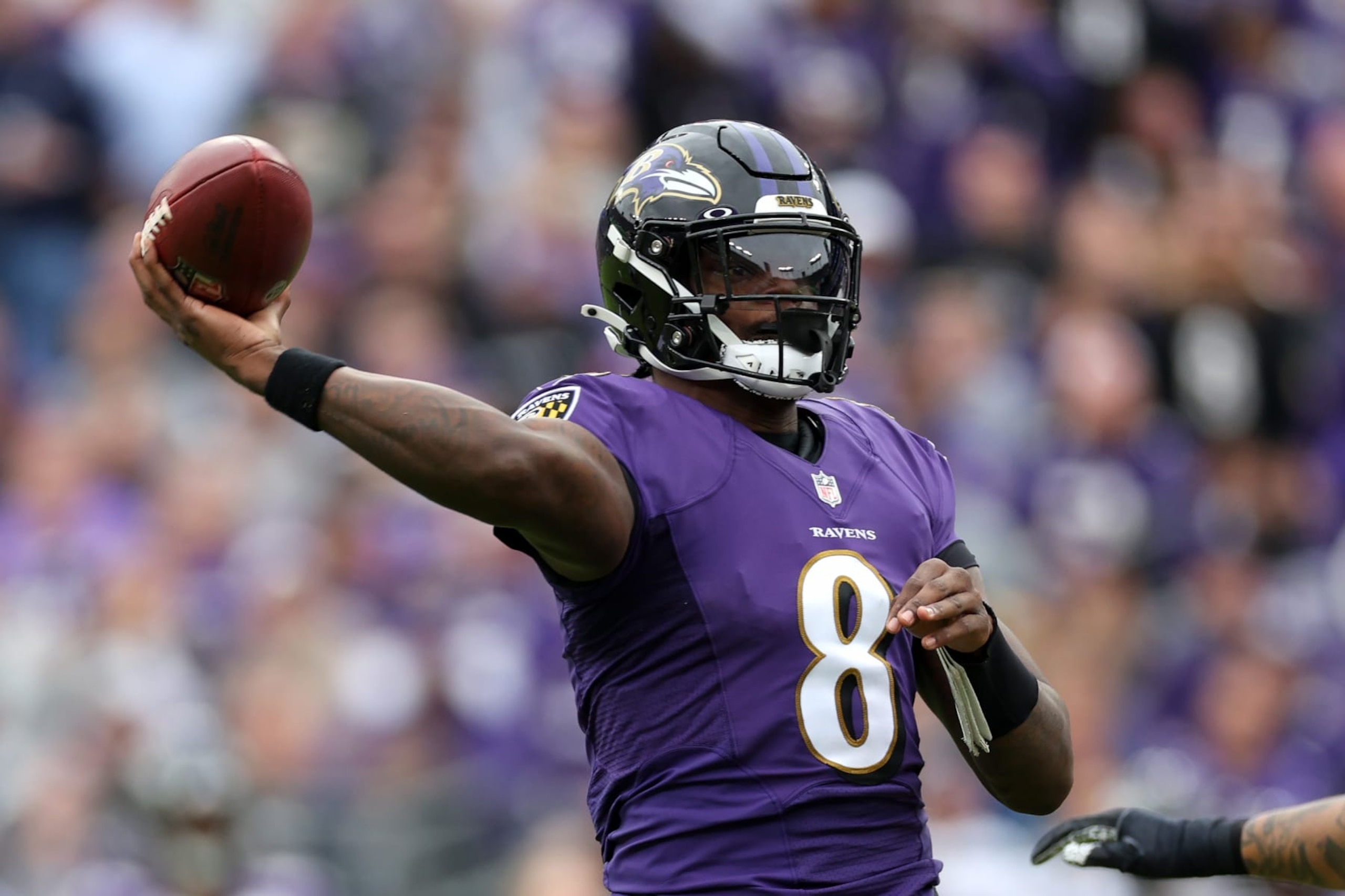 BALTIMORE, MARYLAND - OCTOBER 23: Quarterback Lamar Jackson #8 of the Baltimore Ravens drops back to pass against the Cleveland Browns at M&T Bank Stadium on October 23, 2022 in Baltimore, Maryland. (Photo by Rob Carr/Getty Images)