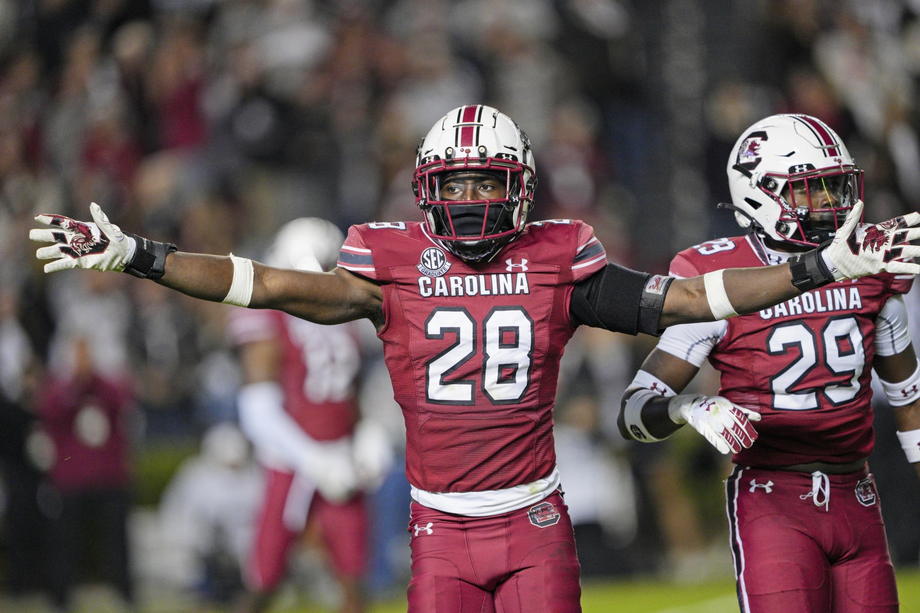 COLUMBIA, SC - NOVEMBER 20: South Carolina Gamecocks defensive back Darius Rush (28) waves to the fans during the game between the Auburn Tigers and the South Carolina Gamecocks on November 20, 2021 at Williams-Brice Stadium in Columbia, SC.(Photo by Andy Lewis/Icon Sportswire via Getty Images)