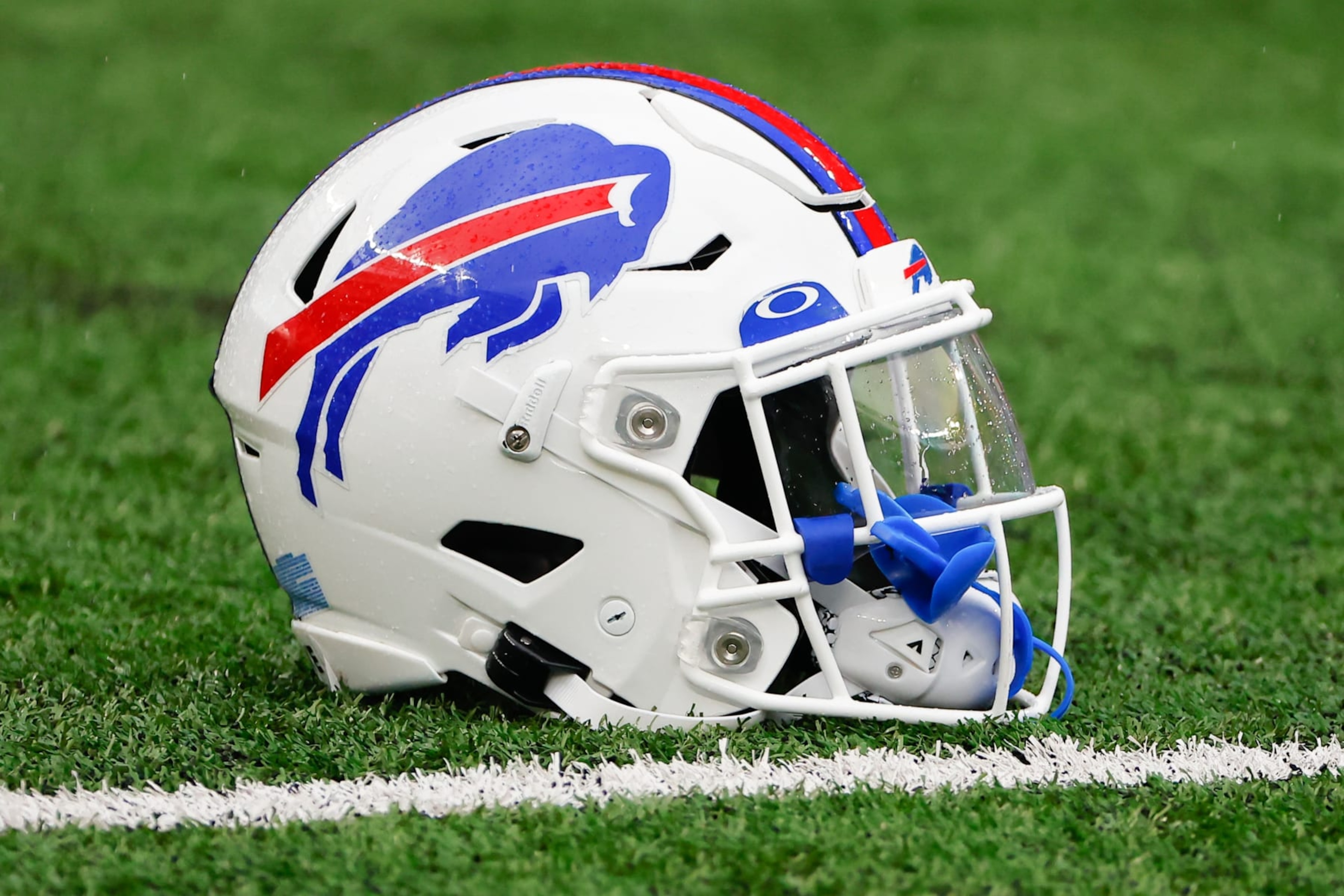 EAST RUTHERFORD, NJ - NOVEMBER 06: A general view of a Buffalo Bills helmet on the field prior to the National Football League game between the New York Jets and Buffalo Bills on November 6, 2022 at MetLife Stadium in East Rutherford, New Jersey. (Photo by Rich Graessle/Icon Sportswire via Getty Images) EAST RUTHERFORD, NJ - NOVEMBER 06: A general view of a Buffalo Bills helmet on the field prior to the National Football League game between the New York Jets and Buffalo Bills on November 6, 2022 at MetLife Stadium in East Rutherford, New Jersey. (Photo by Rich Graessle/Icon Sportswire via Getty Images)