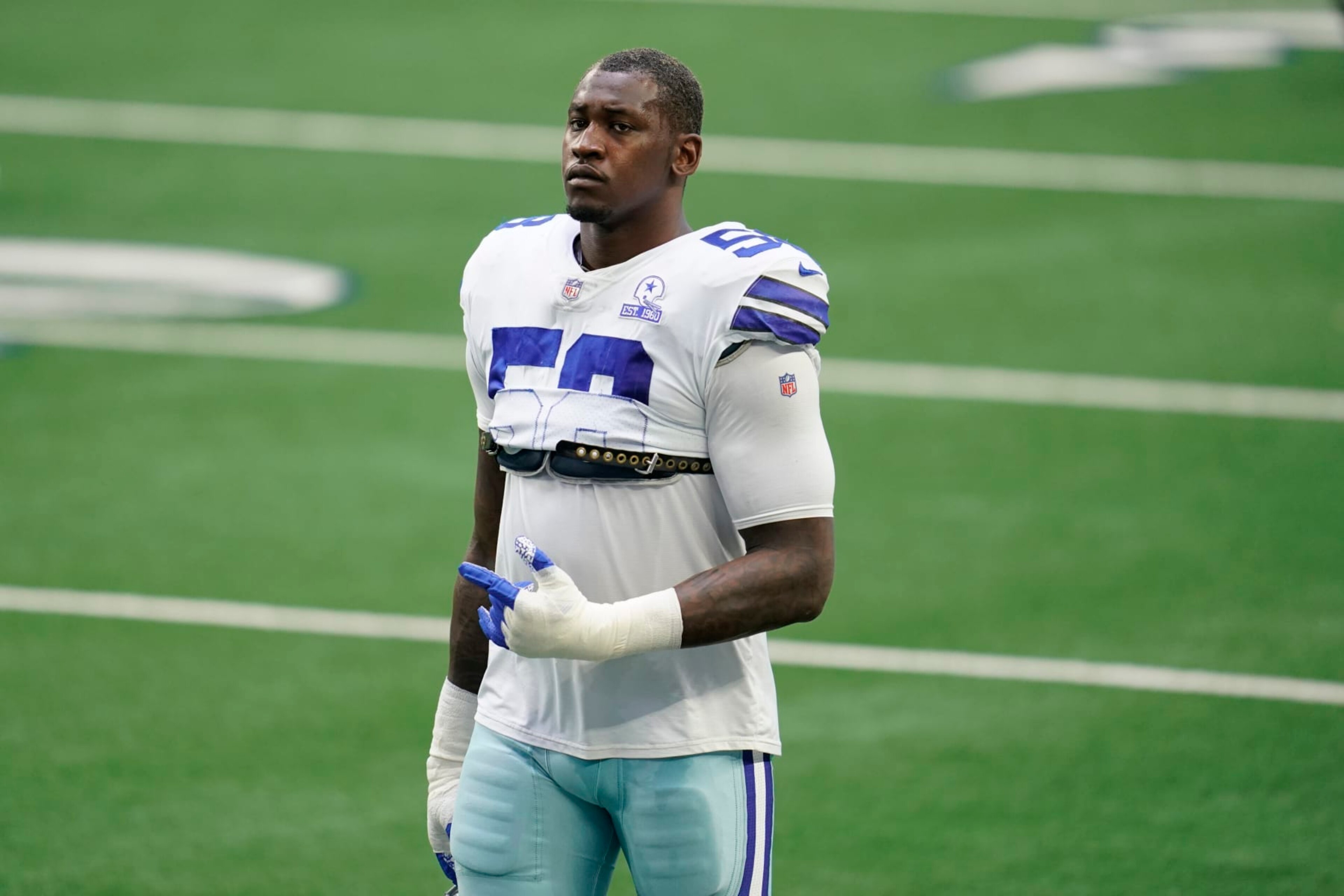 ARLINGTON, TEXAS - NOVEMBER 08: Aldon Smith #58 of the Dallas Cowboys looks on during an NFL game against the Pittsburgh Steelers, Sunday, Nov. 08, 2020, in Arlington, Texas. (Photo by Cooper Neill/Getty Images) ARLINGTON, TEXAS - NOVEMBER 08: Aldon Smith #58 of the Dallas Cowboys looks on during an NFL game against the Pittsburgh Steelers, Sunday, Nov. 08, 2020, in Arlington, Texas. (Photo by Cooper Neill/Getty Images)