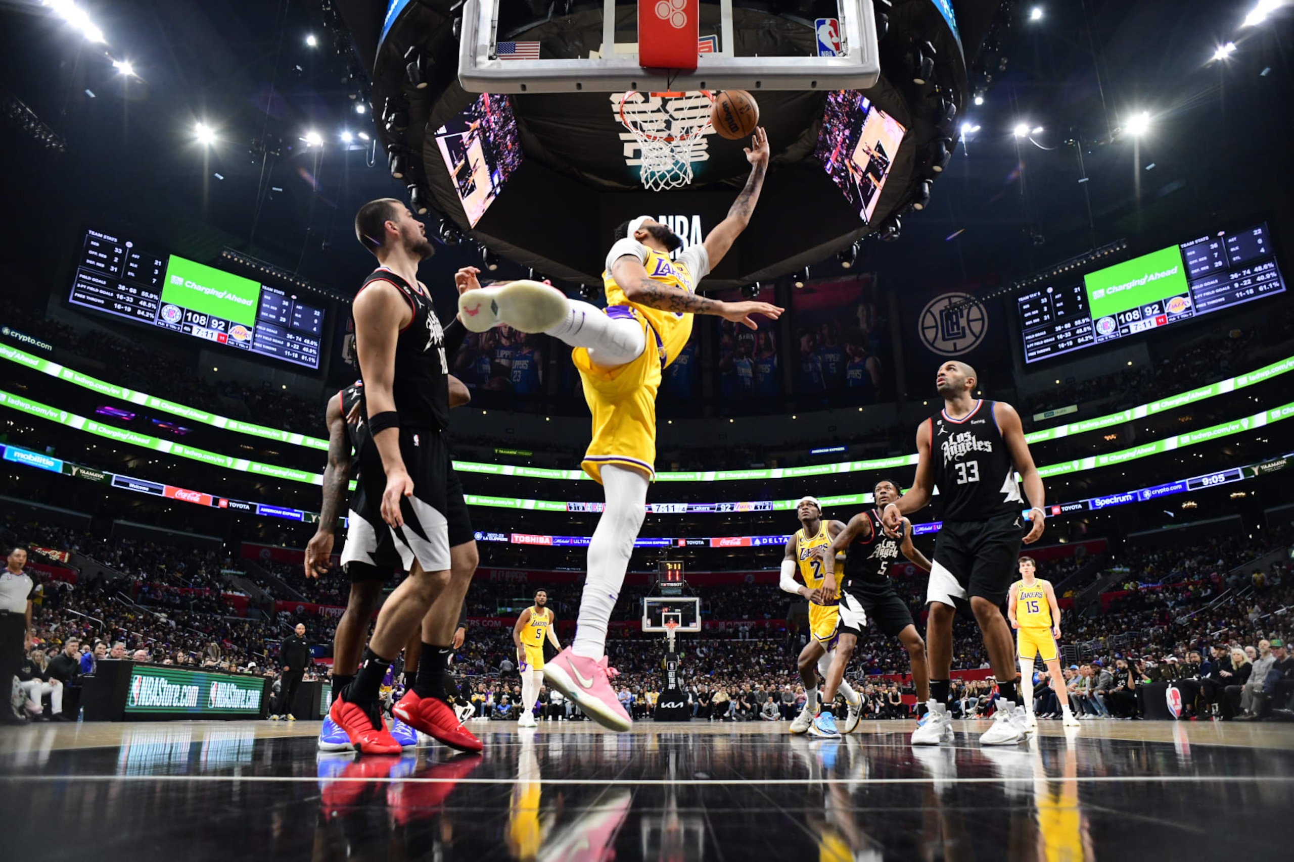 LOS ANGELES, CA - APRIL 5: Anthony Davis #3 of the Los Angeles Lakers shoots the ball during the game against the LA Clippers on April 5, 2023 at Crypto.Com Arena in Los Angeles, California. NOTE TO USER: User expressly acknowledges and agrees that, by downloading and/or using this Photograph, user is consenting to the terms and conditions of the Getty Images License Agreement. Mandatory Copyright Notice: Copyright 2023 NBAE (Photo by Adam Pantozzi/NBAE via Getty Images)