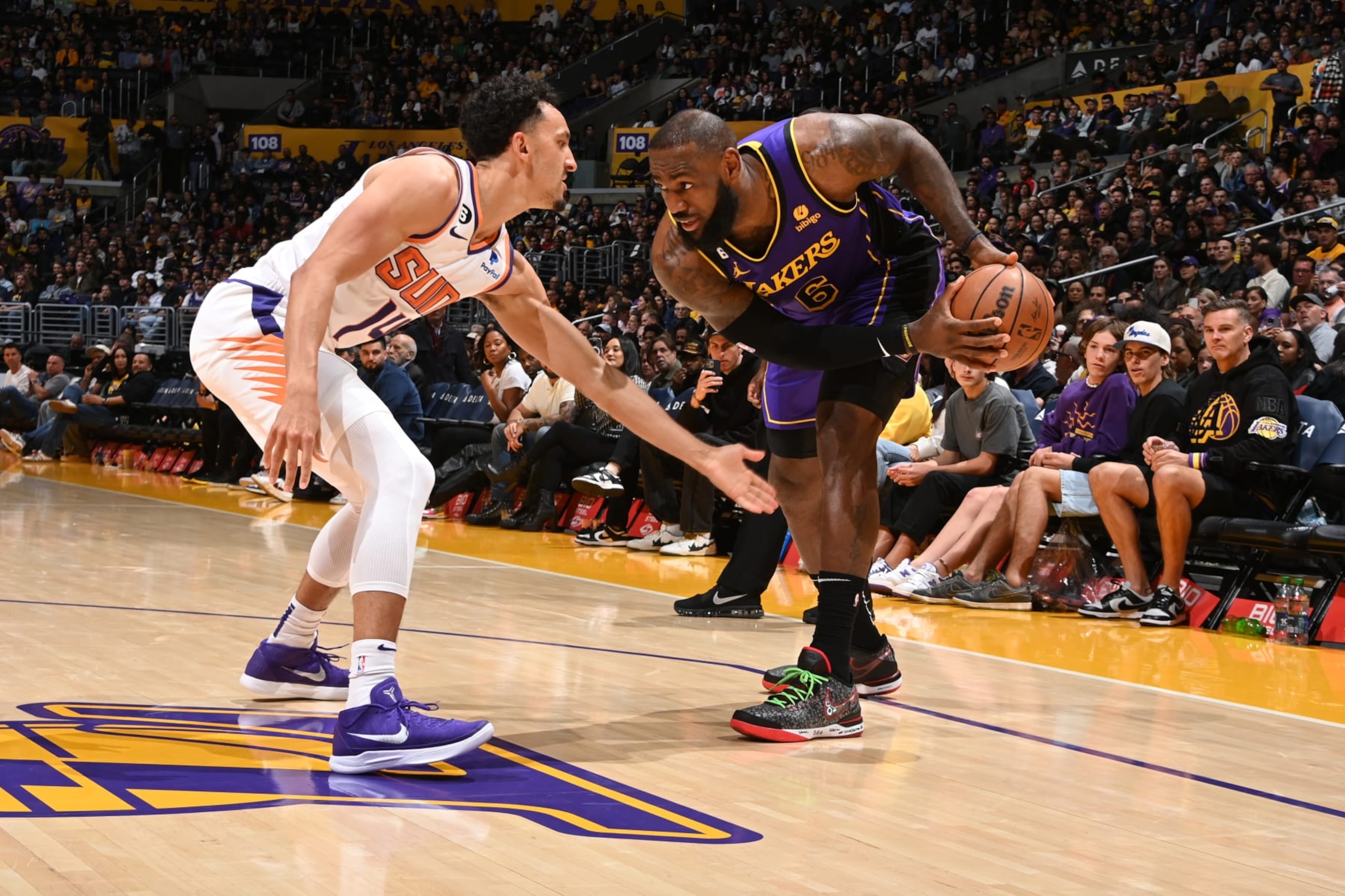 LOS ANGELES, CA - APRIL 7: LeBron James #6 of the Los Angeles Lakers handles the ball during the game against the Phoenix Suns on April 7, 2023 at Crypto.Com Arena in Los Angeles, California. NOTE TO USER: User expressly acknowledges and agrees that, by downloading and/or using this Photograph, user is consenting to the terms and conditions of the Getty Images License Agreement. Mandatory Copyright Notice: Copyright 2023 NBAE (Photo by Andrew D. Bernstein/NBAE via Getty Images)