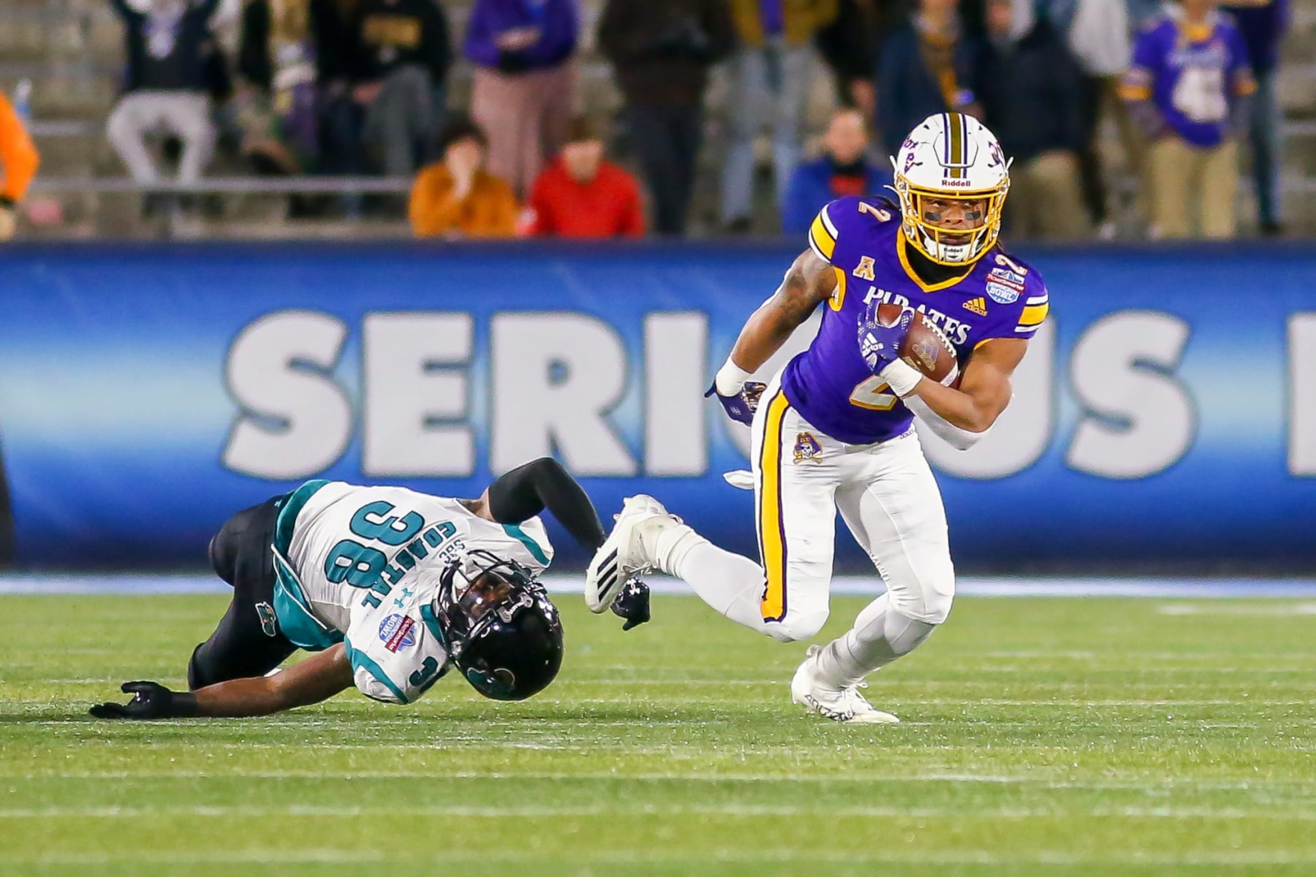 BIRMINGHAM, AL - DECEMBER 27: East Carolina Pirates running back Keaton Mitchell (2) runs during the TicketSmarter Birmingham Bowl between the East Carolina Pirates and the Coastal Carolina Chanticleers at Protective Stadium in Birmingham, AL on December 27, 2022. (Photo by Chris McDill/Icon Sportswire via Getty Images)