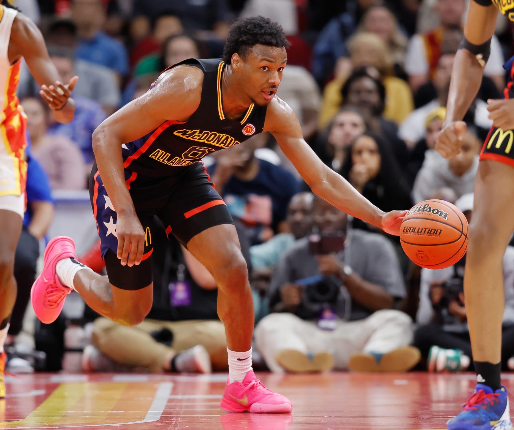 HOUSTON, TX - MARCH 28: Bronny James #6 of McDonald's All American Boys West brings the ball up court during the McDonalds All American Basketball Games at Toyota Center on March 28, 2023 in Houston, Texas. (Photo by Michael Hickey/Getty Images)