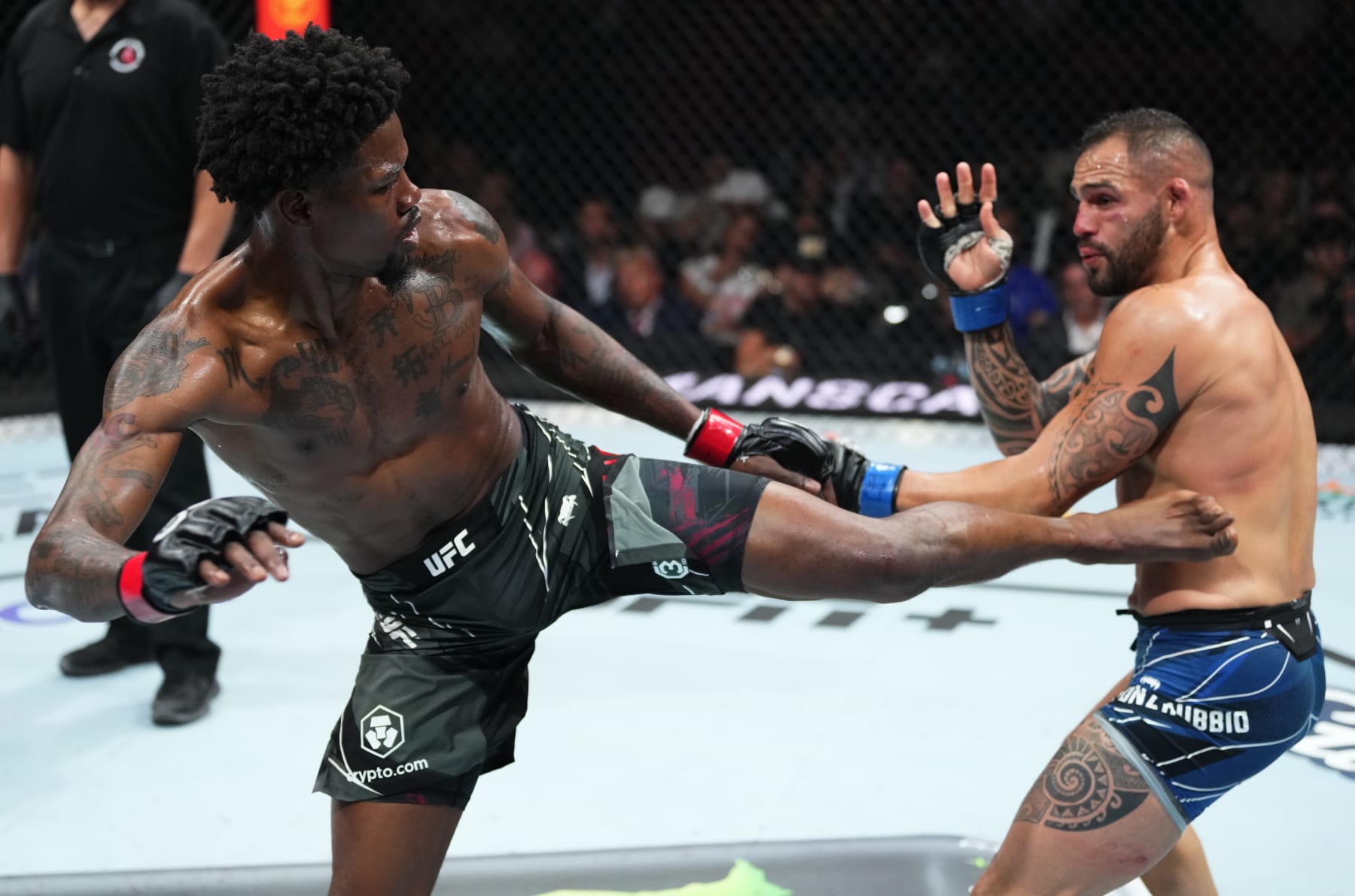 Kevin Holland soundly defeated Santiago Ponzinibbio on the main card.