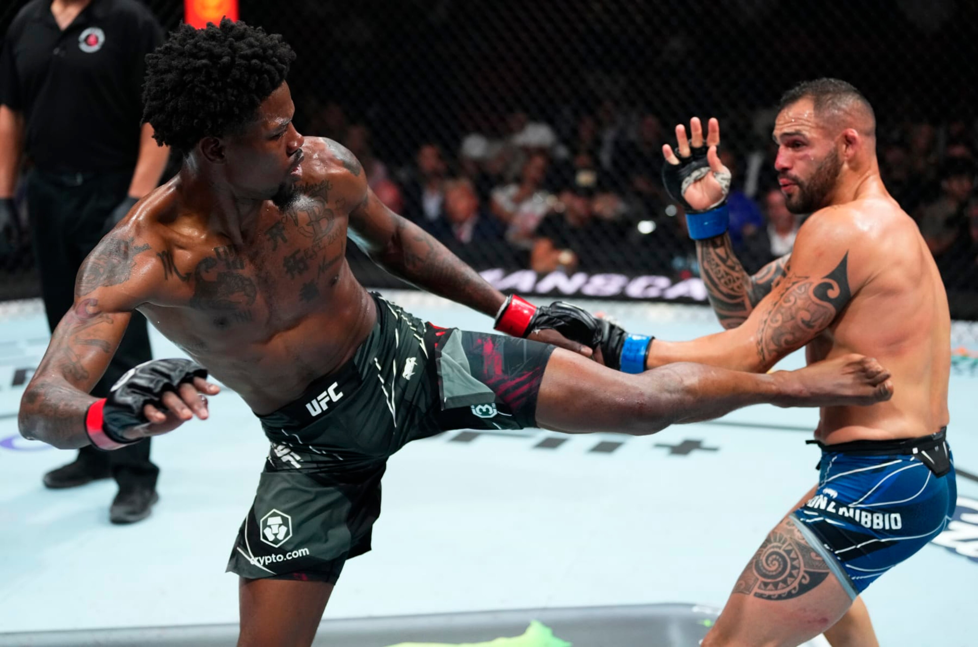 Kevin Holland soundly defeated Santiago Ponzinibbio on the main card.