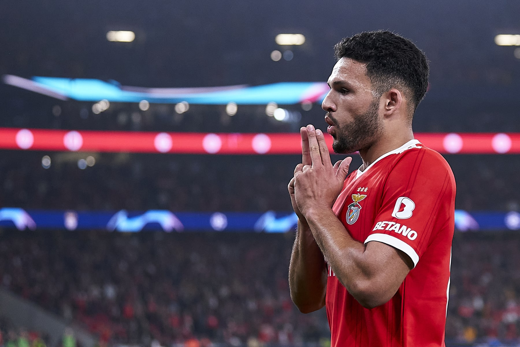 LISBON, PORTUGAL - MARCH 07:  Goncalo Ramos of SL Benfica celebrates after scoring his team's third goal during the UEFA Champions League round of 16 leg two match between SL Benfica and Club Brugge KV at Estadio do Sport Lisboa e Benfica on March 07, 2023 in Lisbon, Portugal. (Photo by Jose Manuel Alvarez/Quality Sport Images/Getty Images)