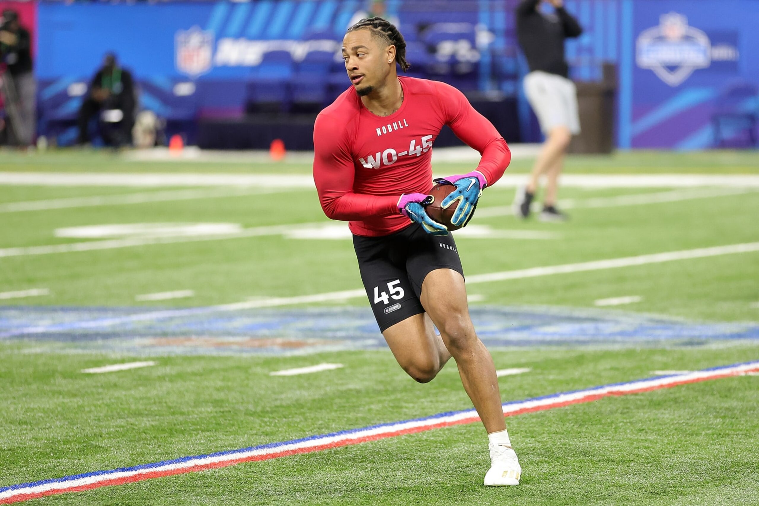 INDIANAPOLIS, INDIANA - MARCH 04: Jaxon SmithâNjigba of Ohio State participates in a drill during the NFL Combine at Lucas Oil Stadium on March 04, 2023 in Indianapolis, Indiana. (Photo by Stacy Revere/Getty Images) INDIANAPOLIS, INDIANA - MARCH 04: Jaxon SmithâNjigba of Ohio State participates in a drill during the NFL Combine at Lucas Oil Stadium on March 04, 2023 in Indianapolis, Indiana. (Photo by Stacy Revere/Getty Images)