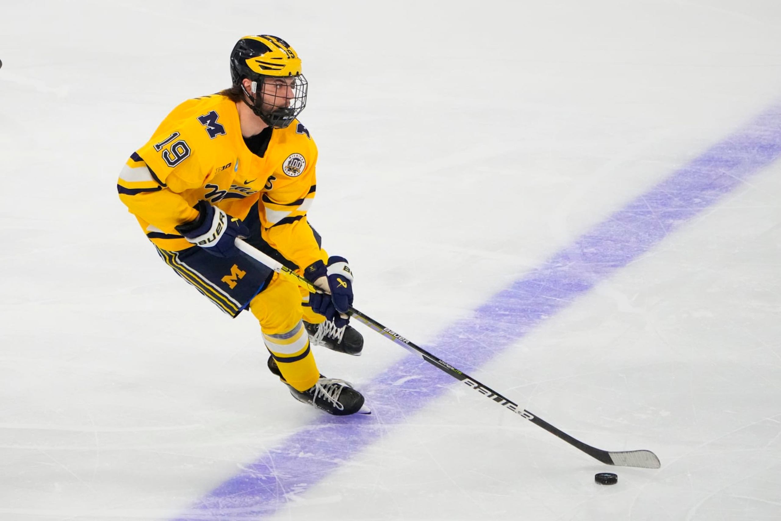 ALLENTOWN, PA - MARCH 26: Michigan Wolverines Forward Adam Fantilli (19) skates with the puck during the first period of the 2023 NCAA Division I Mens Ice Hockey Regional Final between the Penn State Nittany Lions and the Michigan Wolverines on March 26, 2023, at the PPL Center in Allentown, PA. (Photo by Gregory Fisher/Icon Sportswire via Getty Images)