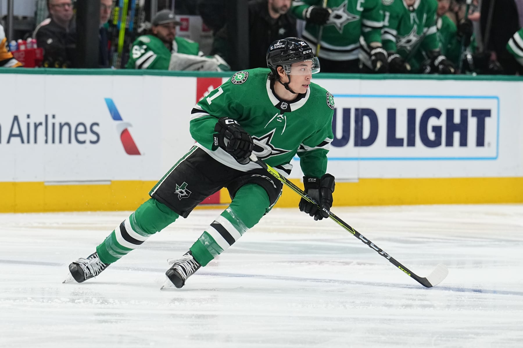 DALLAS, TX - MARCH 23: Jason Robertson #21 of the Dallas Stars skates against the Pittsburgh Penguins at the American Airlines Center on March 23, 2023 in Dallas, Texas. (Photo by Glenn James/NHLI via Getty Images)
