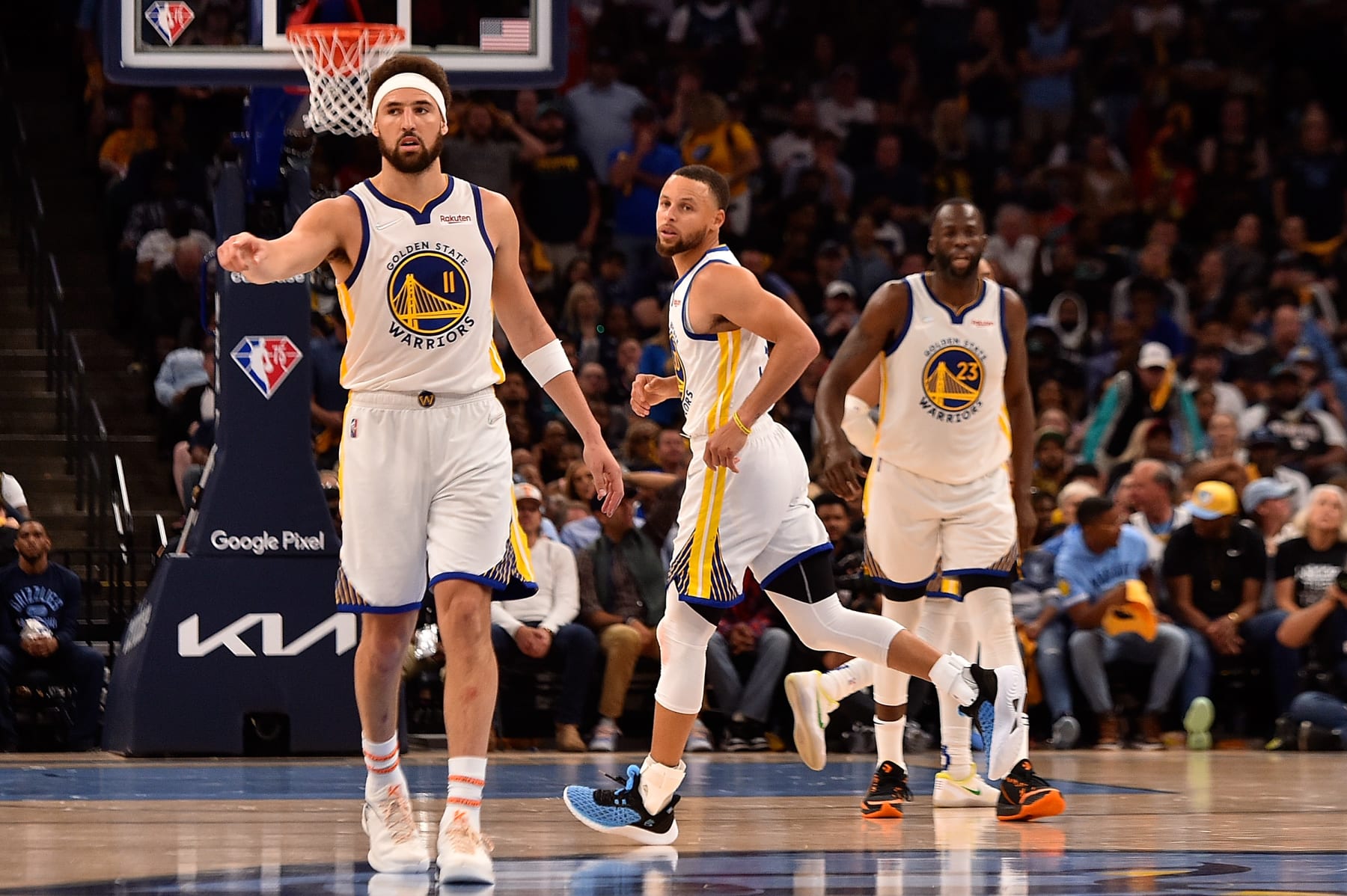 MEMPHIS, TENNESSEE - MAY 03: Klay Thompson #11 of the Golden State Warriors against the Memphis Grizzlies during Game Two of the Western Conference Semifinals of the NBA Playoffs at FedExForum on May 03, 2022 in Memphis, Tennessee. NOTE TO USER: User expressly acknowledges and agrees that, by downloading and or using this photograph, User is consenting to the terms and conditions of the Getty Images License Agreement. (Photo by Justin Ford/Getty Images)