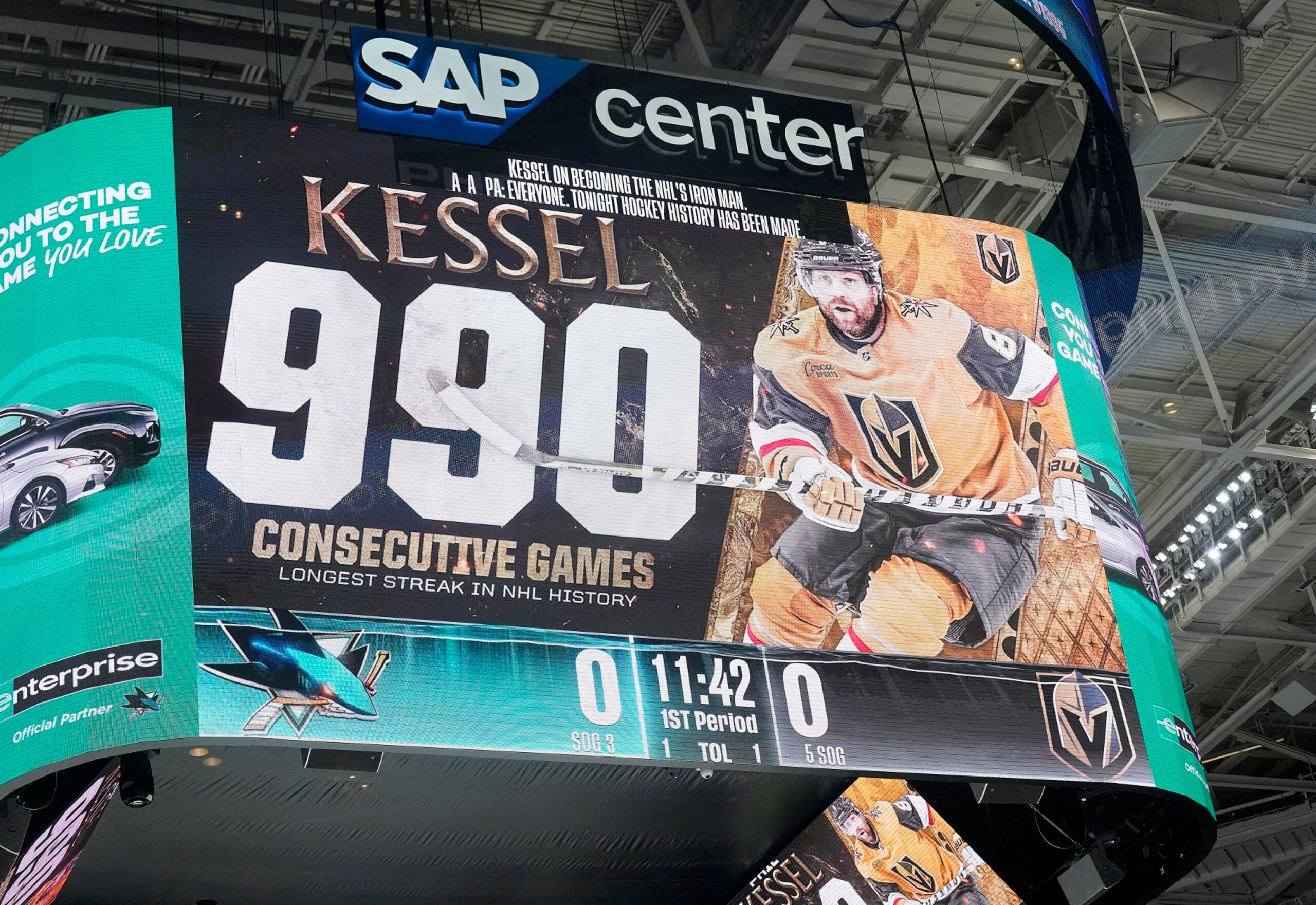 Vegas Golden Knights honor Phil Kessel for setting the NHL record for consecutive games played. 