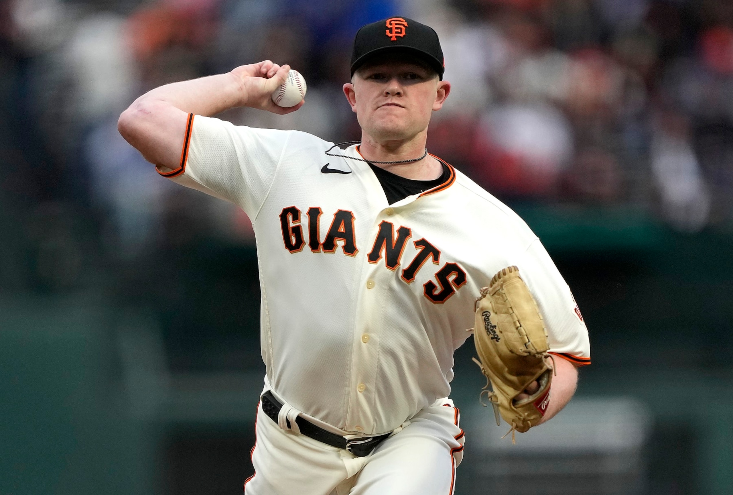 SAN FRANCISCO, CALIFORNIA - APRIL 10: Logan Webb #62 of the San Francisco Giants pitches against the Los Angeles Dodgers in the top of the first inning at Oracle Park on April 10, 2023 in San Francisco, California. (Photo by Thearon W. Henderson/Getty Images) SAN FRANCISCO, CALIFORNIA - APRIL 10: Logan Webb #62 of the San Francisco Giants pitches against the Los Angeles Dodgers in the top of the first inning at Oracle Park on April 10, 2023 in San Francisco, California. (Photo by Thearon W. Henderson/Getty Images)
