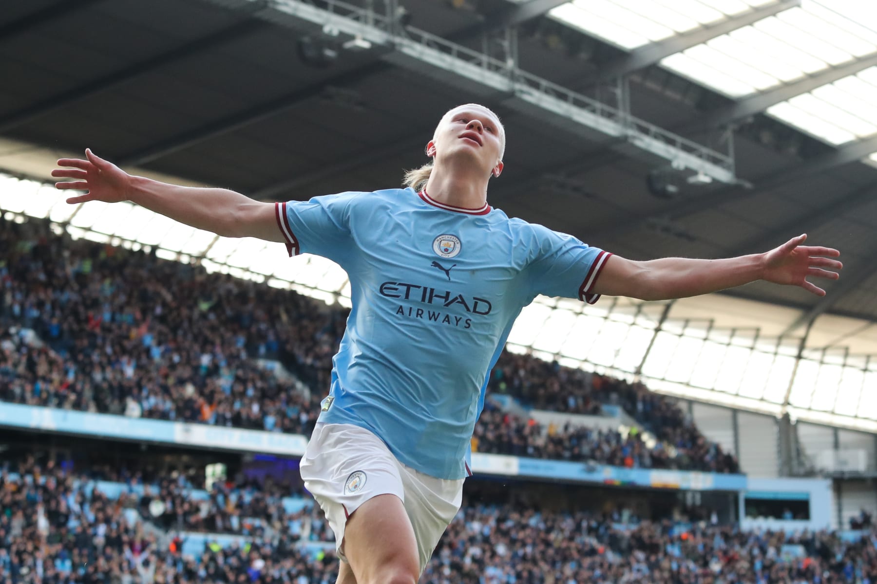 MANCHESTER, ENGLAND - APRIL 15: Erling Haaland of Manchester City celebrates after scoring their side's third goal during the Premier League match between Manchester City and Leicester City at Etihad Stadium on April 15, 2023 in Manchester, England. (Photo by James Gill - Danehouse/Getty Images)